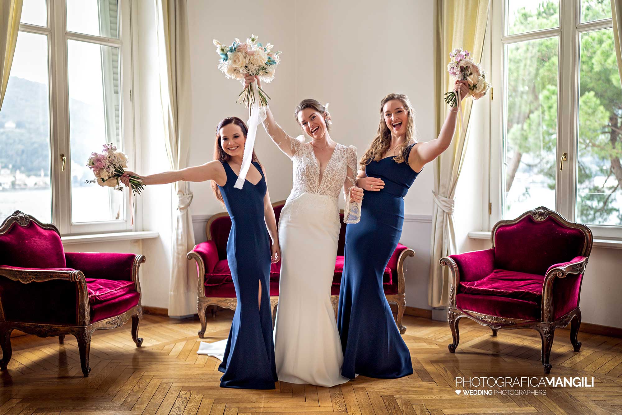 013 fotografo matrimonio reportage wedding ritratto sposa preparativi vestizione villa geno lago como 013 fotografo matrimonio reportage wedding ritratto sposa preparativi vestizione villa geno lago como