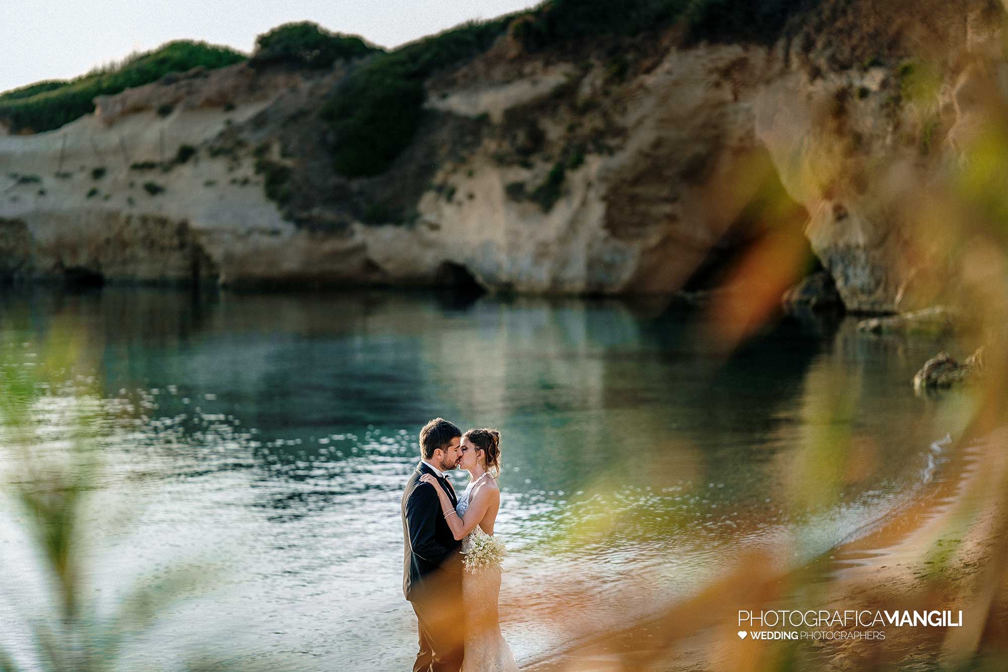 015 fotografo matrimonio reportage destination wedding italy italy newlyweds sunrise sea beach siracusa sicily italy mare spiaggia siracusa sicilia italia 015 fotografo matrimonio reportage destination wedding italy italy newlyweds sunrise sea beach siracusa sicily italy mare spiaggia siracusa sicilia italia