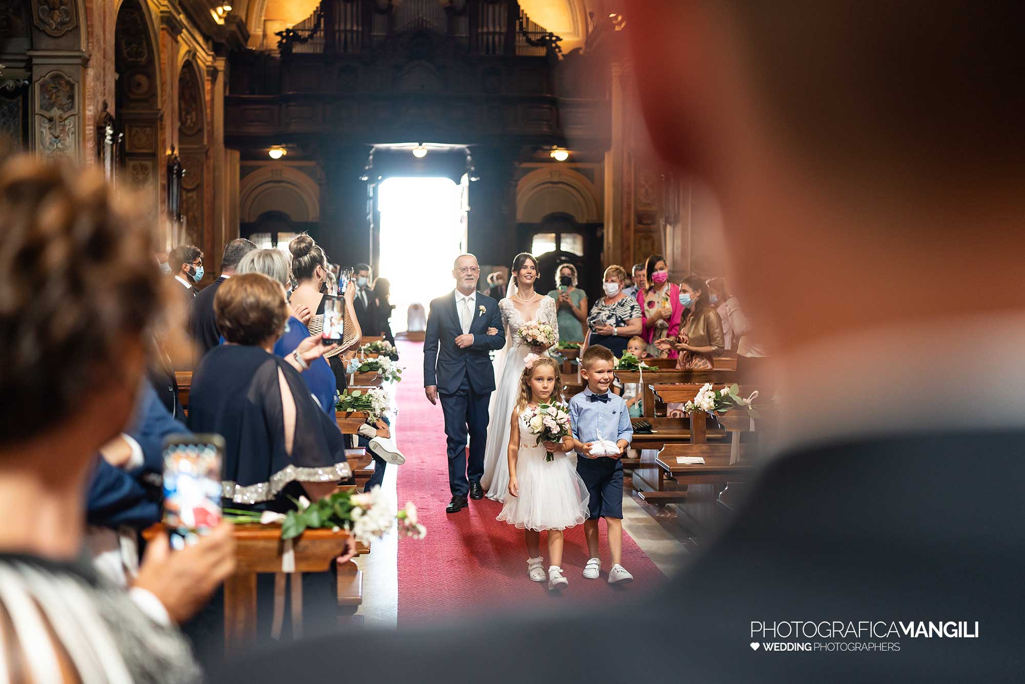 015 fotografo matrimonio reportage wedding ritratto sposa ingresso paggetto damigella chiesa cerimonia rito religioso appiano gentile como 015 fotografo matrimonio reportage wedding ritratto sposa ingresso paggetto damigella chiesa cerimonia rito religioso appiano gentile como