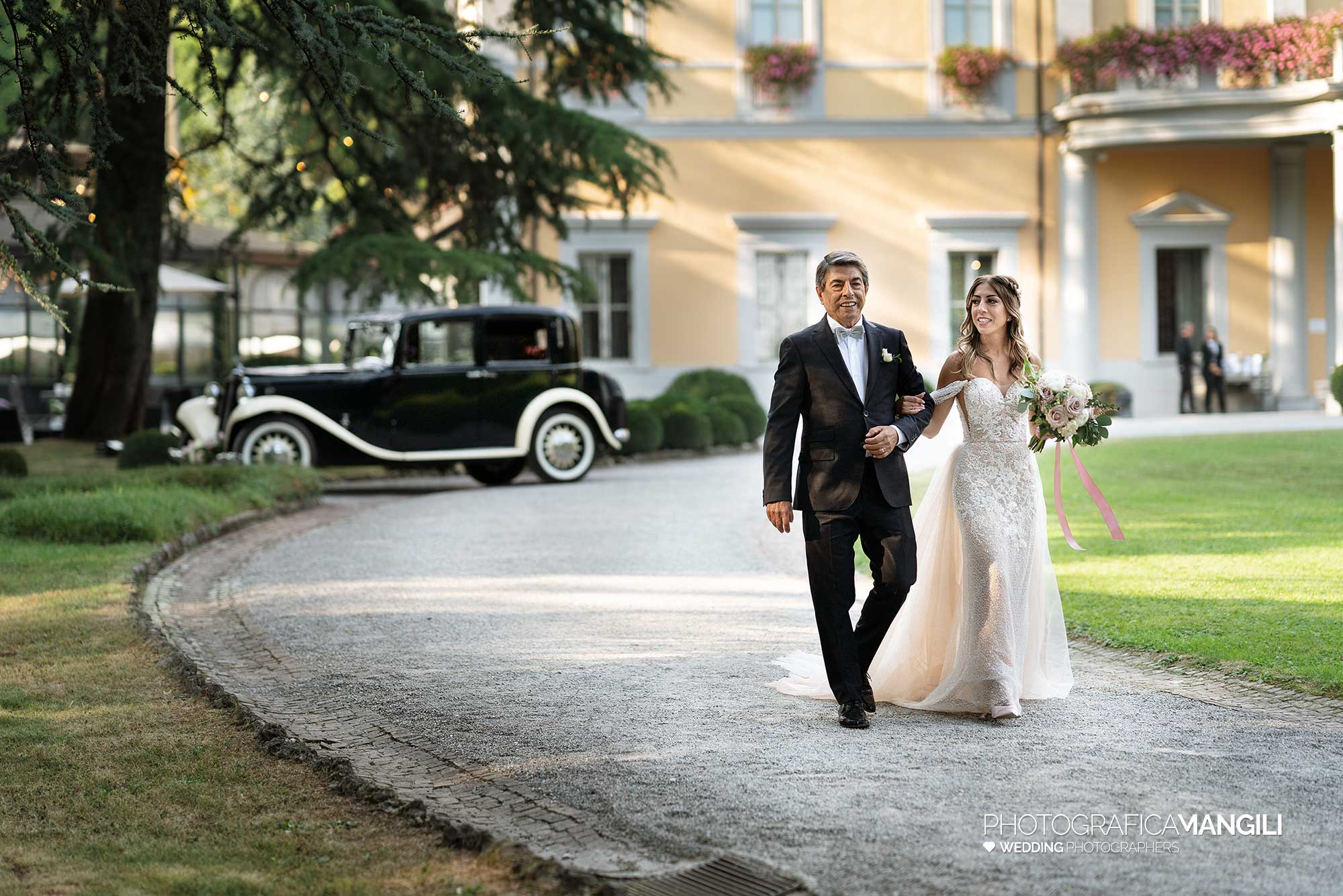 016 reportage foto matrimonio wedding ritratto ingresso sposa villa acquaroli carvico bergamo 1 016 reportage foto matrimonio wedding ritratto ingresso sposa villa acquaroli carvico bergamo 1
