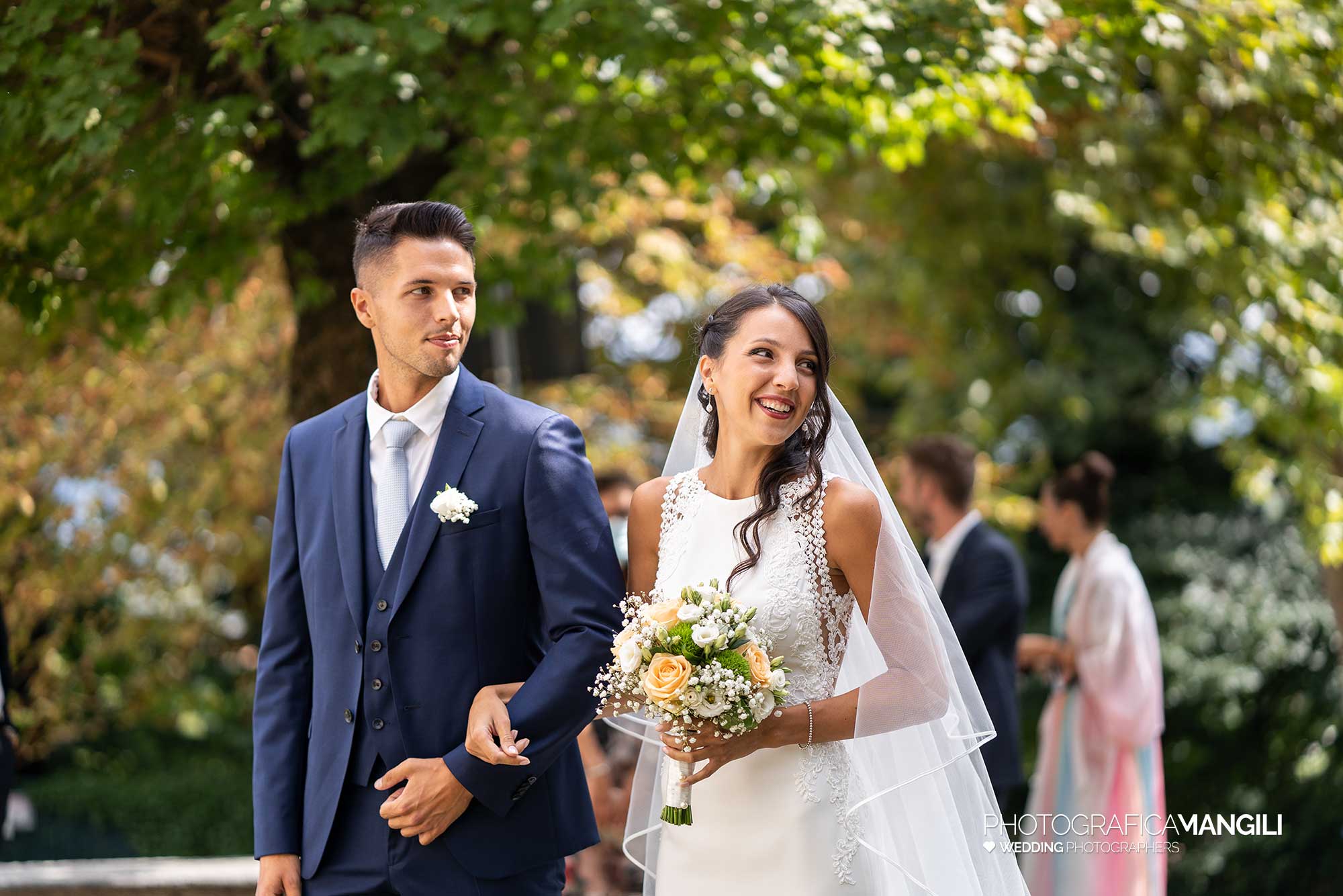 020 reportage foto matrimonio wedding ritratto sposi chiesa madonna di loreto cerimonia ingresso sposa albavilla como 020 reportage foto matrimonio wedding ritratto sposi chiesa madonna di loreto cerimonia ingresso sposa albavilla como