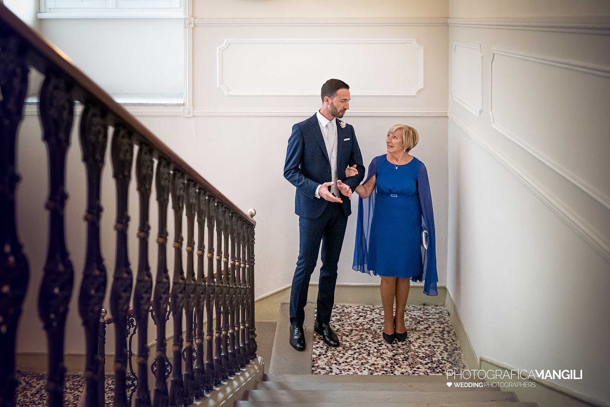 021 fotografo matrimonio reportage wedding ritratto arrivo sposo ingresso cerimonia rito civile villa geno lago como 021 fotografo matrimonio reportage wedding ritratto arrivo sposo ingresso cerimonia rito civile villa geno lago como