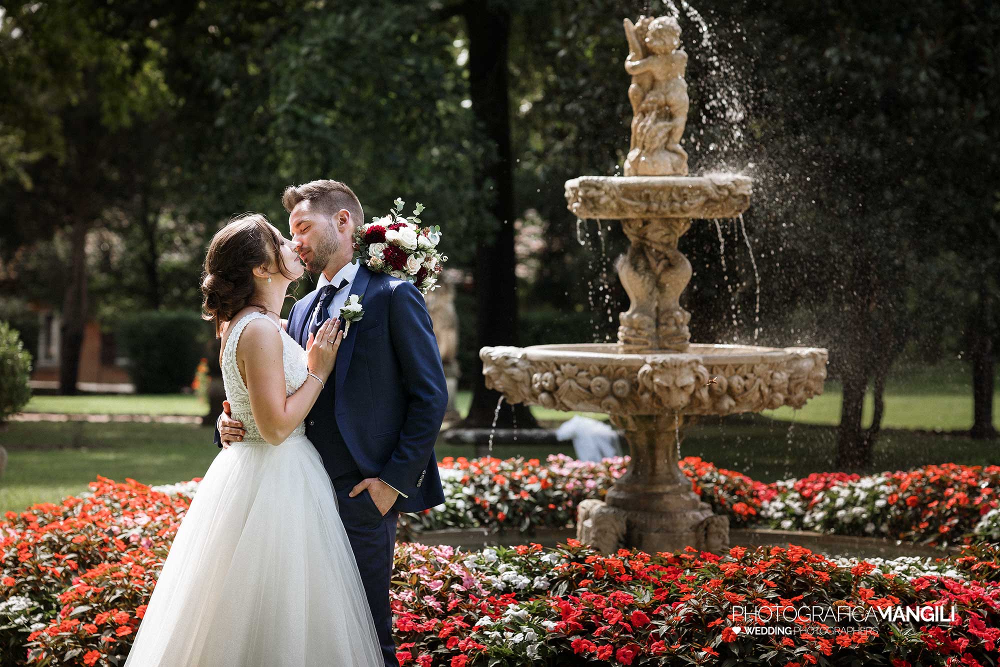 021 fotografo matrimonio reportage wedding sposi giardini fontana villa mattioli lesmo monza brianza 021 fotografo matrimonio reportage wedding sposi giardini fontana villa mattioli lesmo monza brianza