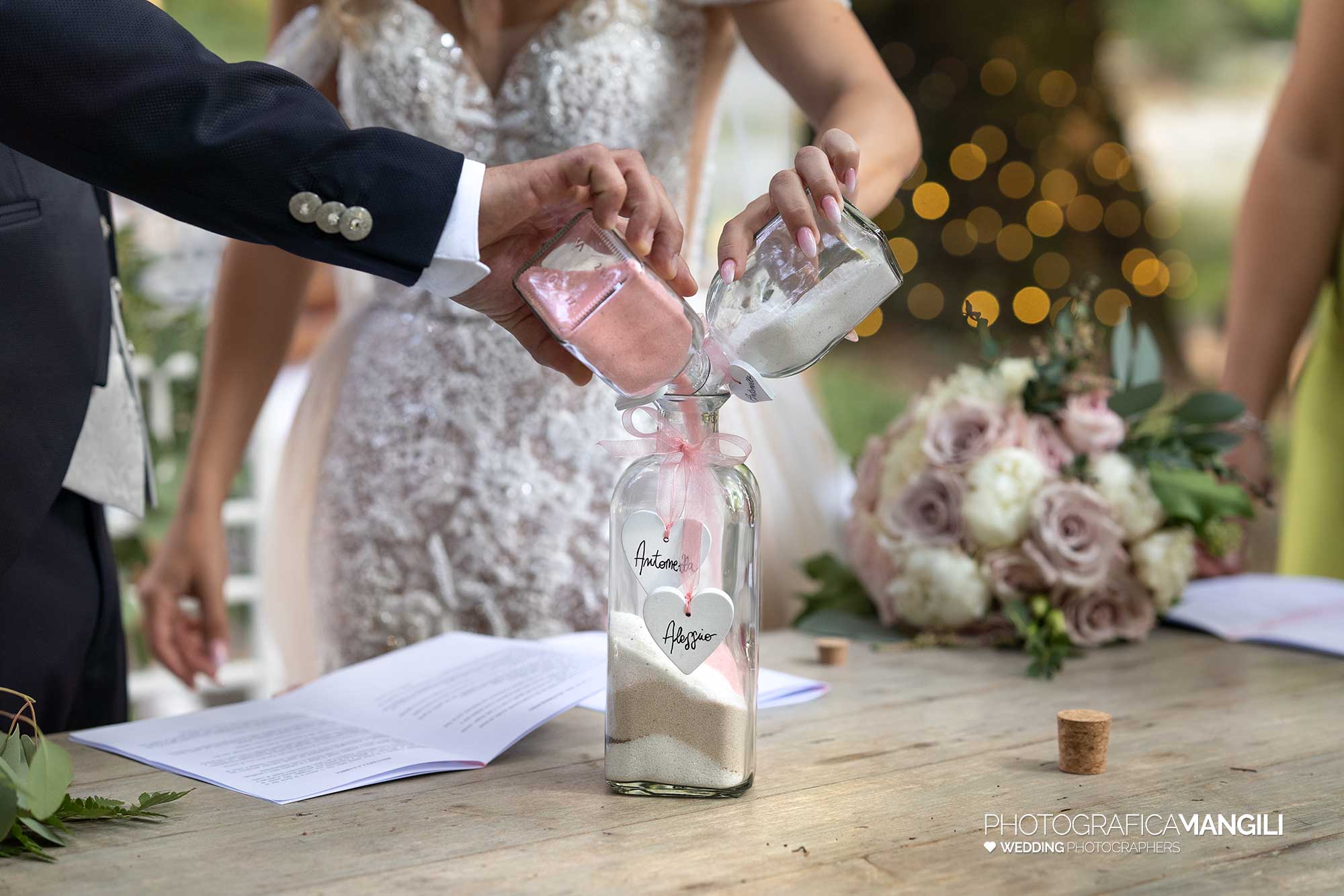 022 reportage foto matrimonio wedding ritratto sposi cerimonia rito civile sabbia villa acquaroli carvico bergamo 1 022 reportage foto matrimonio wedding ritratto sposi cerimonia rito civile sabbia villa acquaroli carvico bergamo 1