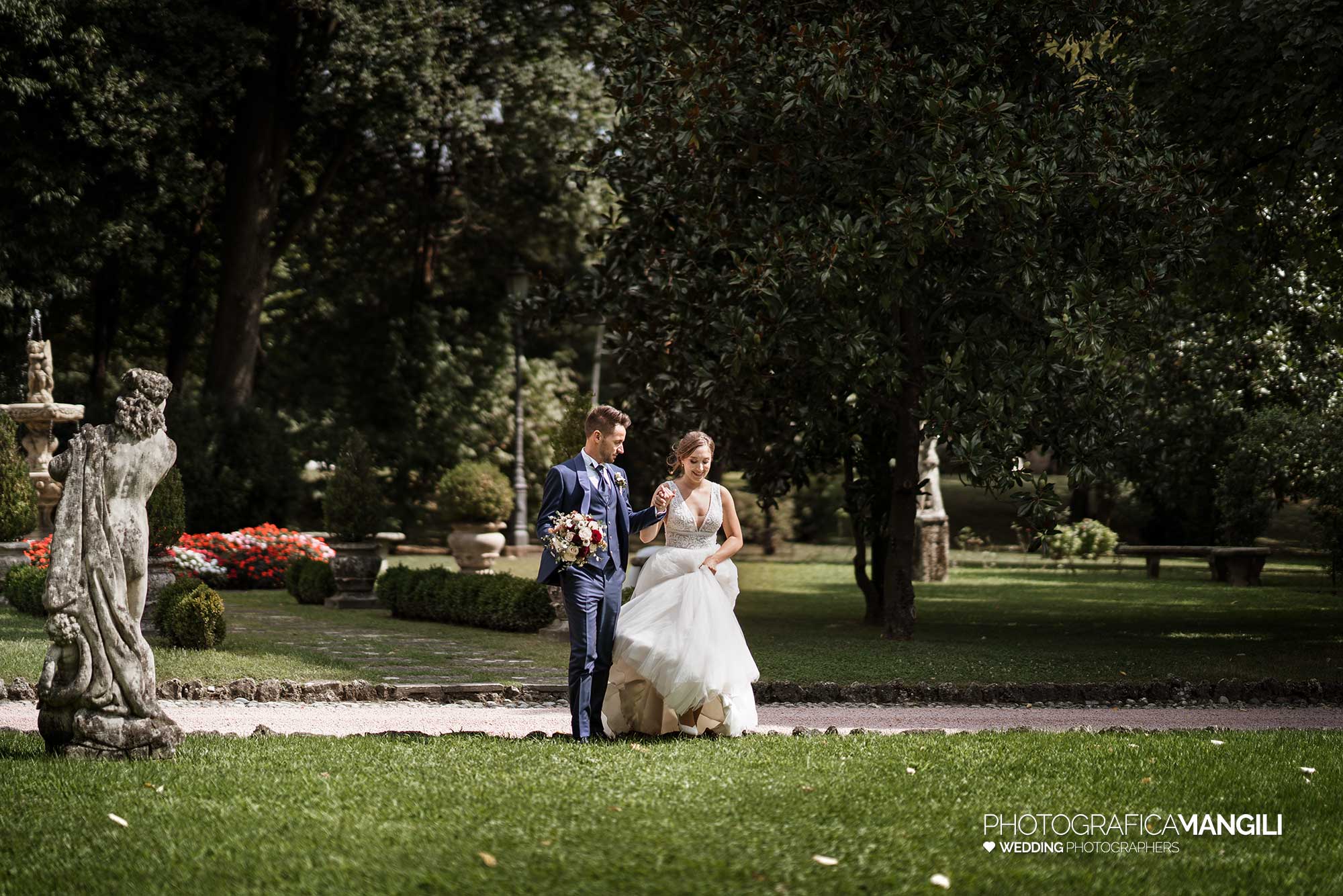 023 fotografo matrimonio reportage wedding sposi giardini villa mattioli lesmo monza brianza 023 fotografo matrimonio reportage wedding sposi giardini villa mattioli lesmo monza brianza
