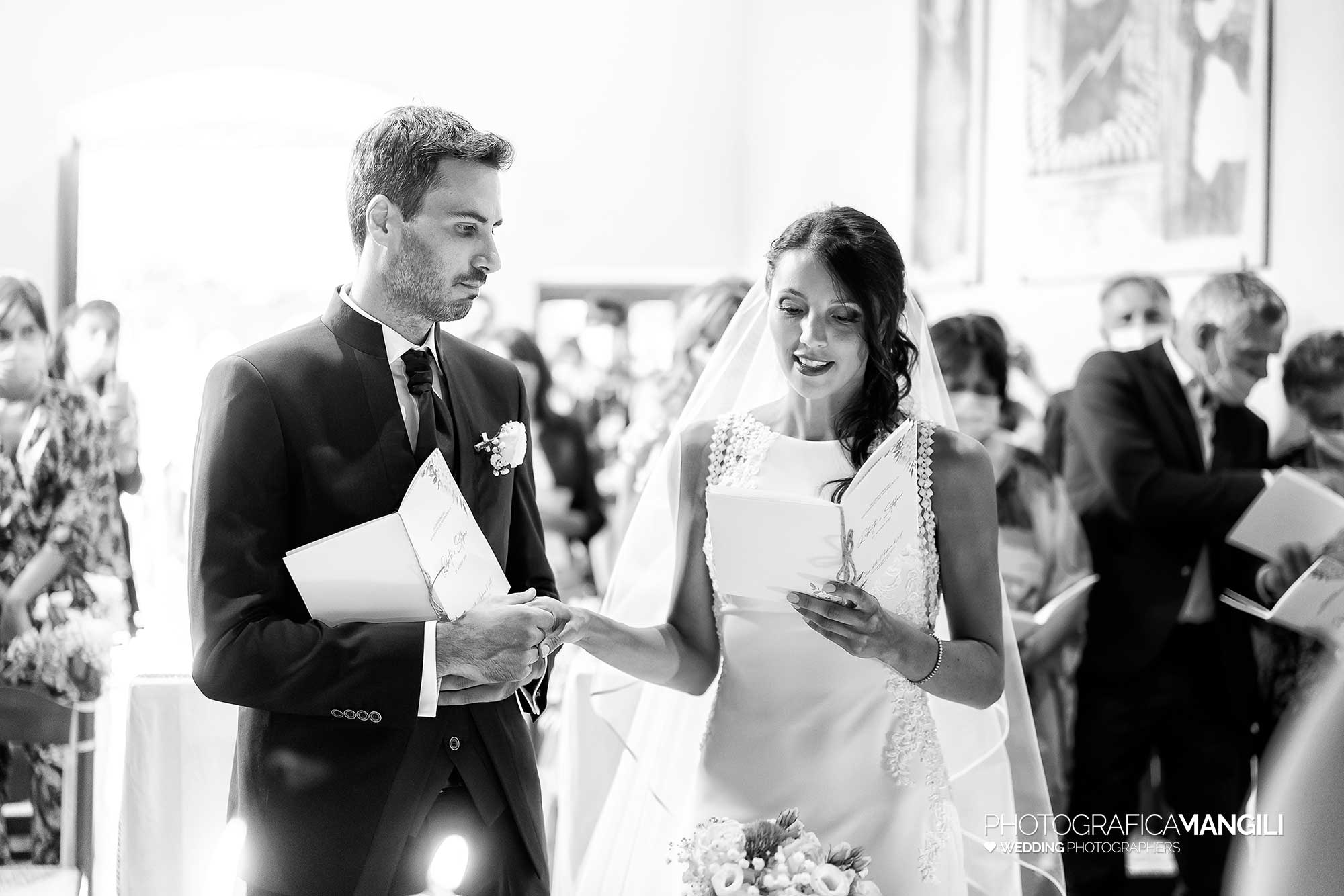 023 reportage foto matrimonio wedding ritratto sposi chiesa madonna di loreto cerimonia rito religioso promesse albavilla como 023 reportage foto matrimonio wedding ritratto sposi chiesa madonna di loreto cerimonia rito religioso promesse albavilla como