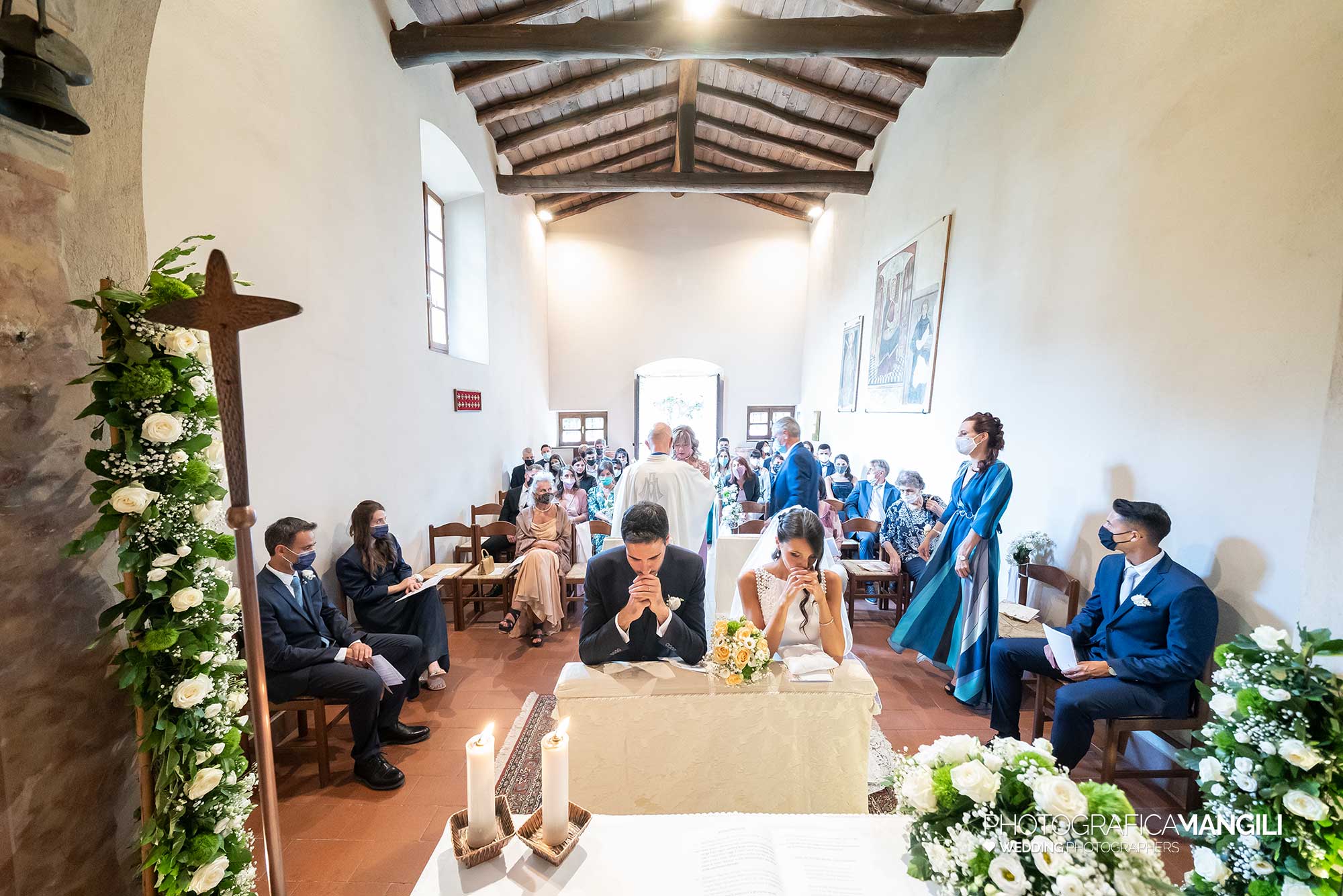 024 reportage foto matrimonio wedding ritratto sposi chiesa madonna di loreto cerimonia rito religioso albavilla como 024 reportage foto matrimonio wedding ritratto sposi chiesa madonna di loreto cerimonia rito religioso albavilla como