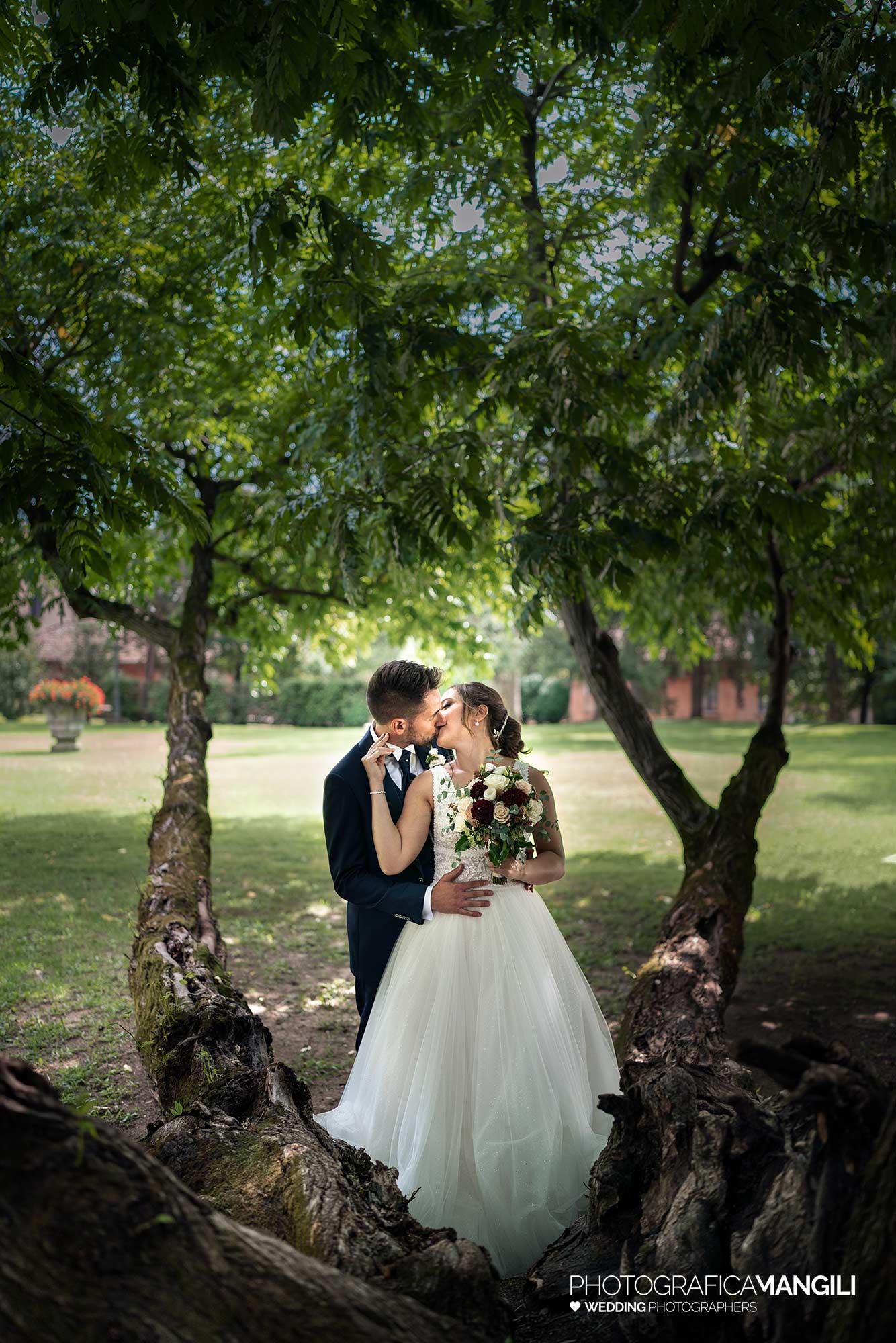 025 fotografo matrimonio reportage wedding sposi giardini villa mattioli lesmo monza brianza 025 fotografo matrimonio reportage wedding sposi giardini villa mattioli lesmo monza brianza