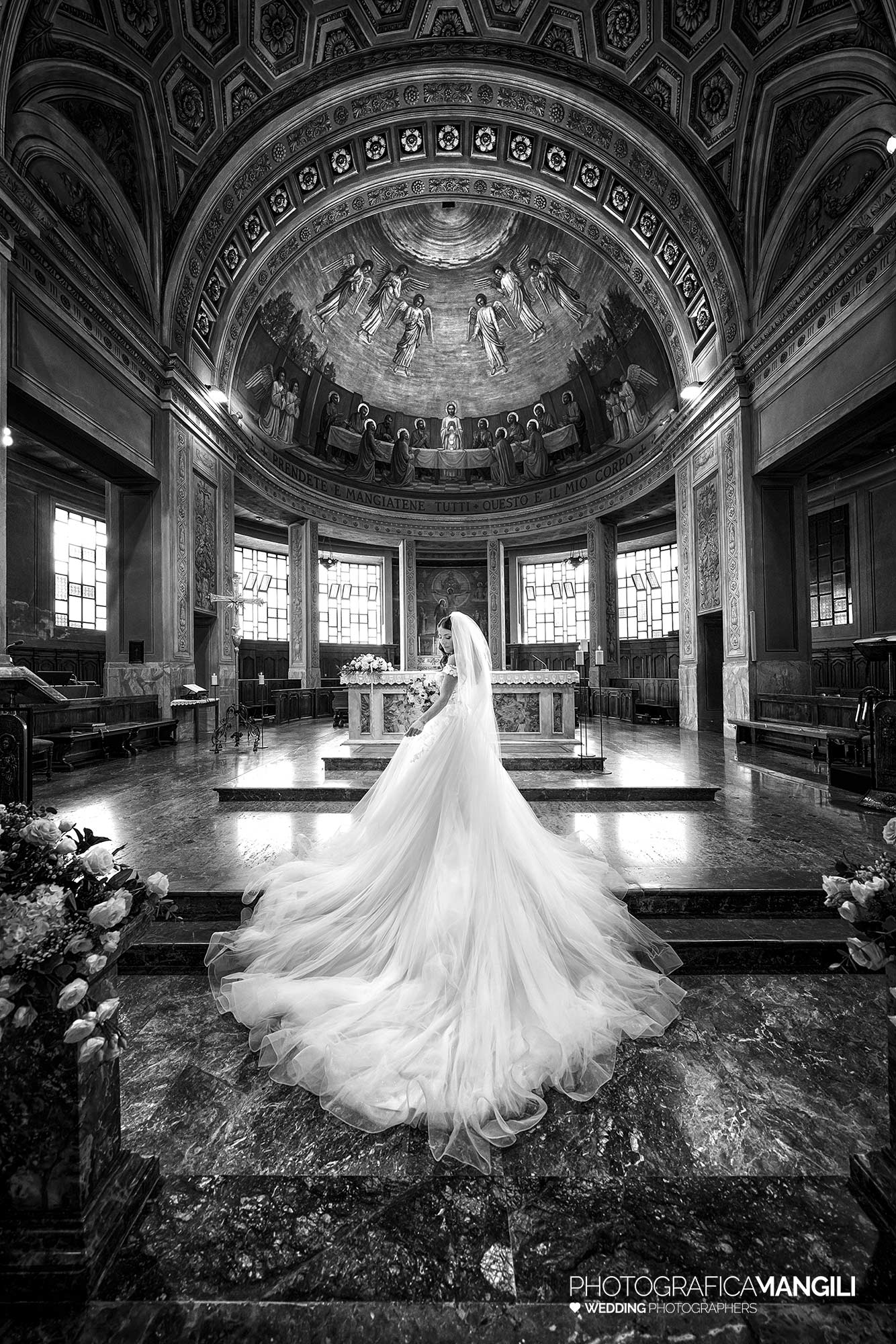 029 fotografo matrimonio reportage wedding ritratto sposa bianco nero cerimonia chiesa rito religioso inzago milano 029 fotografo matrimonio reportage wedding ritratto sposa bianco nero cerimonia chiesa rito religioso inzago milano