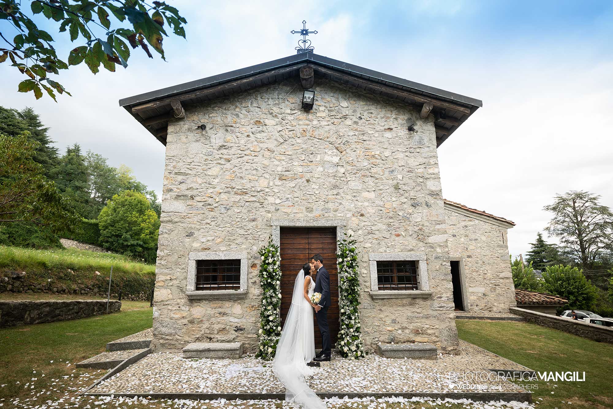 029 reportage foto matrimonio wedding ritratto sposi chiesa madonna di loreto cerimonia albavilla como 029 reportage foto matrimonio wedding ritratto sposi chiesa madonna di loreto cerimonia albavilla como