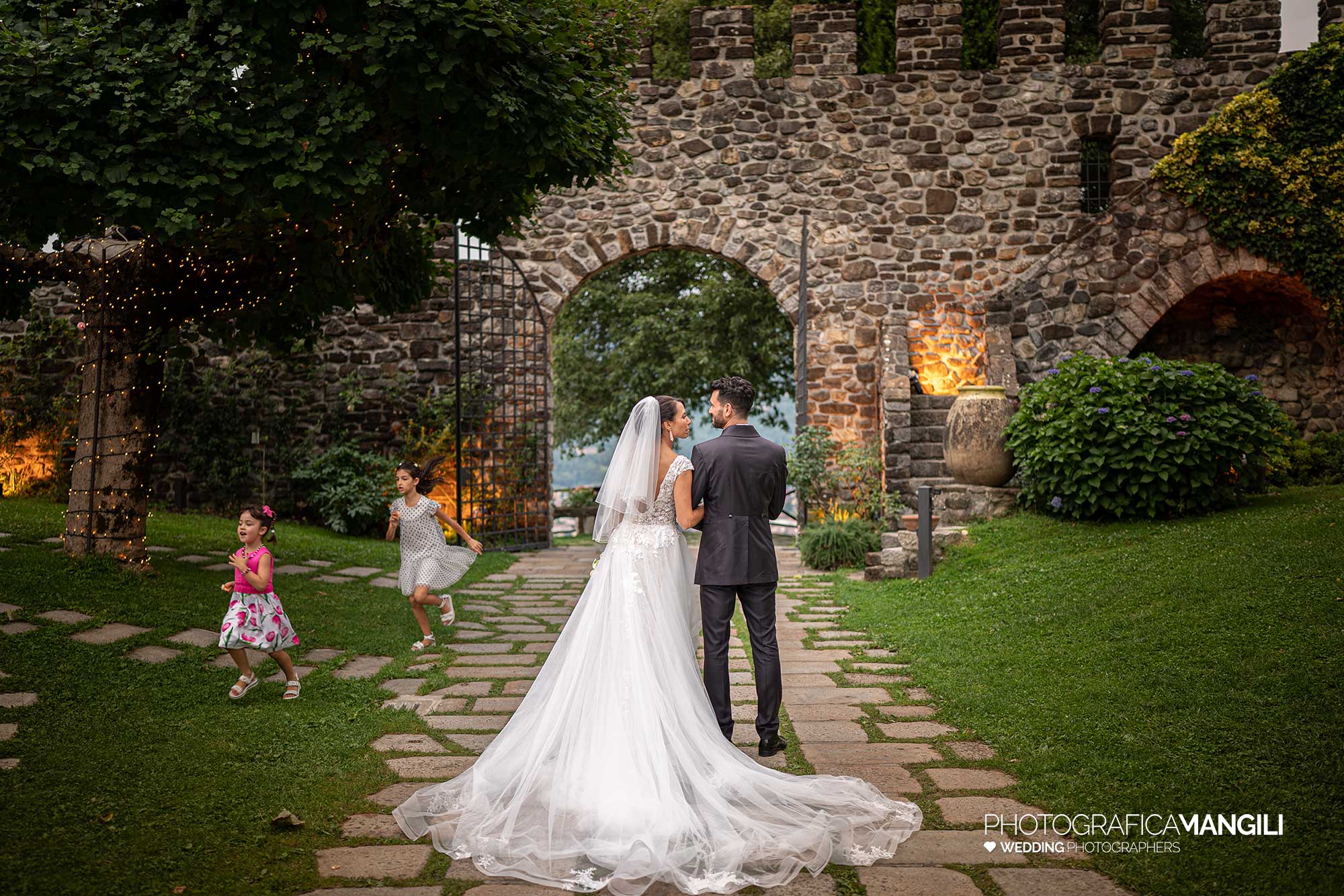 035 fotografo matrimonio reportage real wedding ritratto sposi castello rossino calolziocorte lago como lecco 035 fotografo matrimonio reportage real wedding ritratto sposi castello rossino calolziocorte lago como lecco