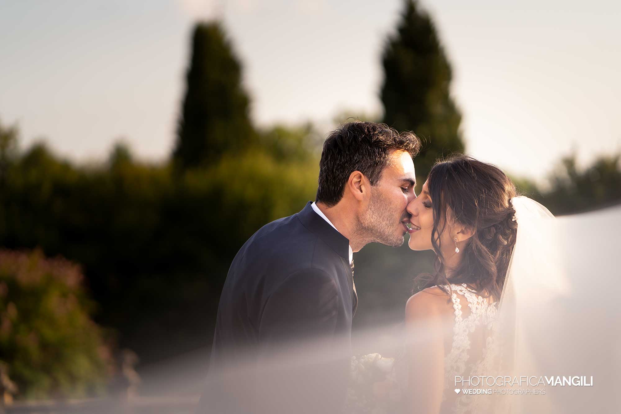 036 reportage foto matrimonio wedding ritratto sposi bacio villa orsini colonna imbersago lecco 036 reportage foto matrimonio wedding ritratto sposi bacio villa orsini colonna imbersago lecco