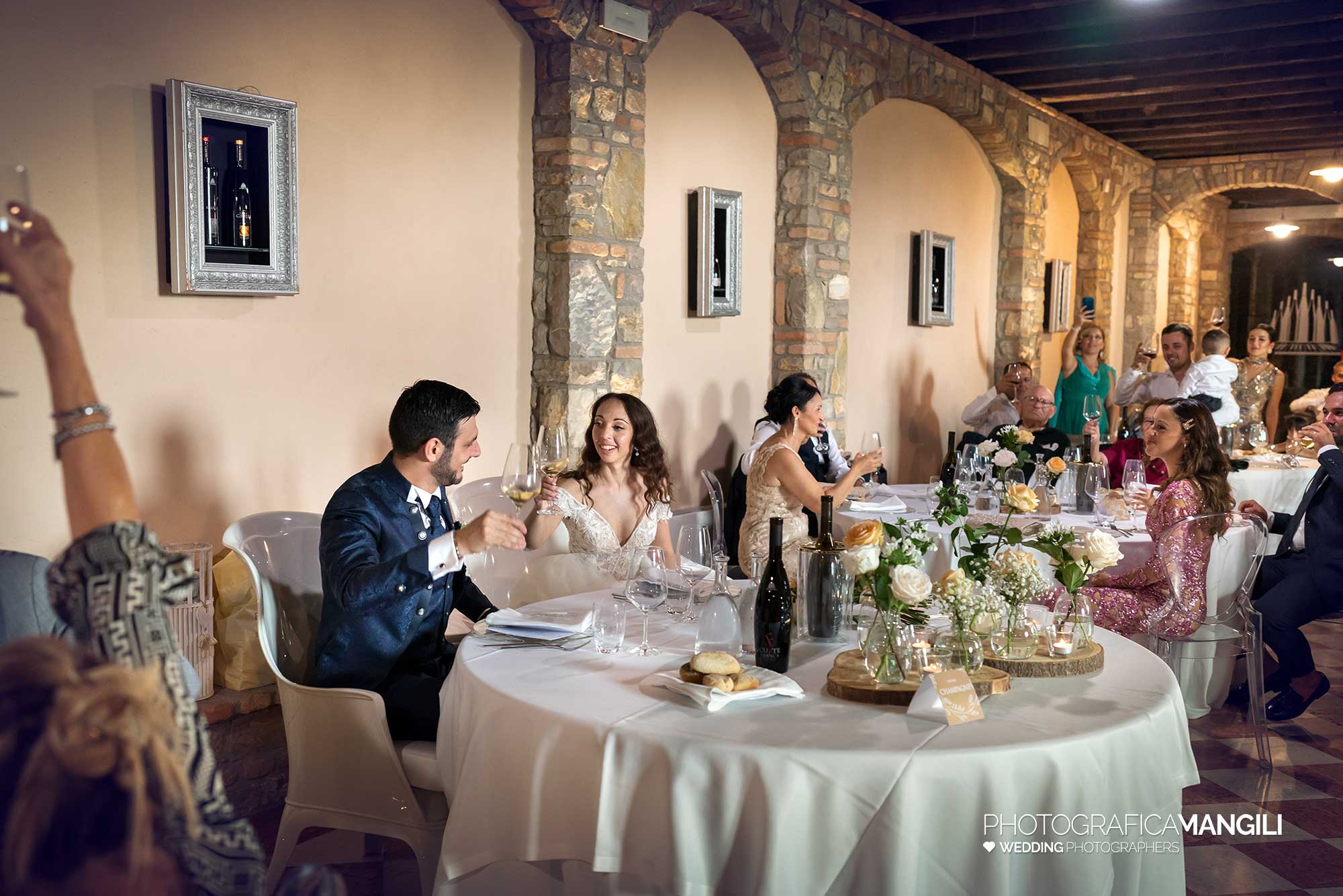 037 fotografo matrimonio reportage wedding sposi ritratto brindisi villa mattioli lesmo monza brianza 037 fotografo matrimonio reportage wedding sposi ritratto brindisi villa mattioli lesmo monza brianza