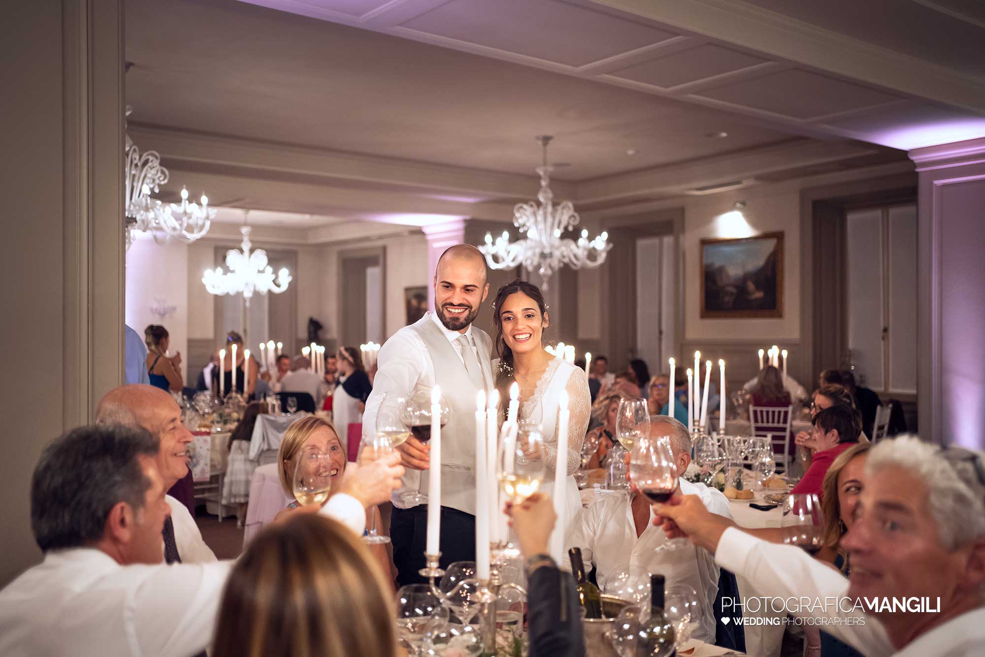 038 fotografo matrimonio reportage wedding sposi brindisi amici villa acquaroli carvico bergamo 038 fotografo matrimonio reportage wedding sposi brindisi amici villa acquaroli carvico bergamo