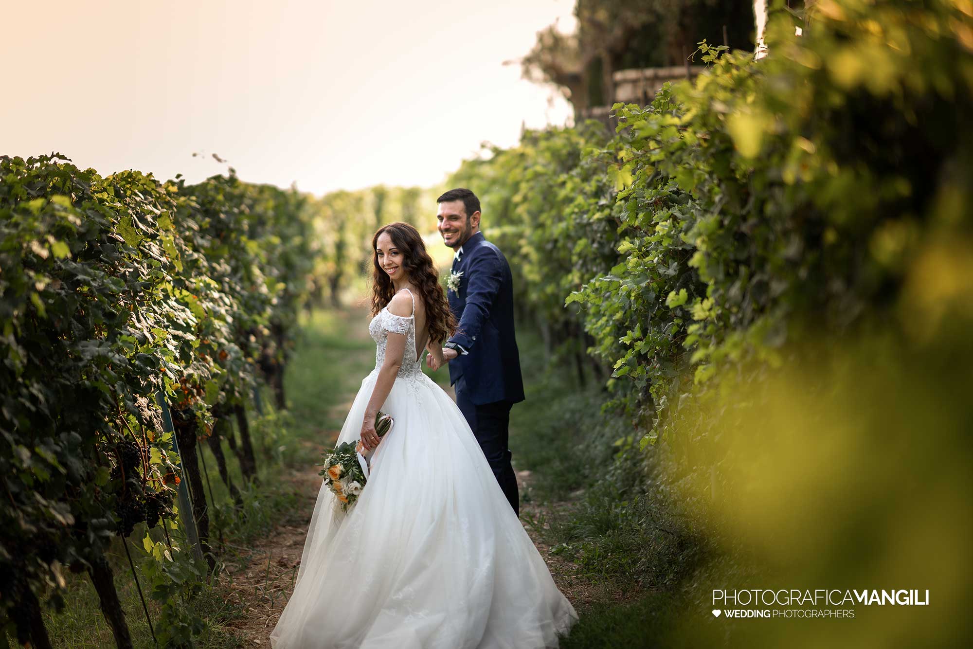 038 fotografo matrimonio reportage wedding sposi ritratto vigneto villa mattioli lesmo monza brianza 038 fotografo matrimonio reportage wedding sposi ritratto vigneto villa mattioli lesmo monza brianza