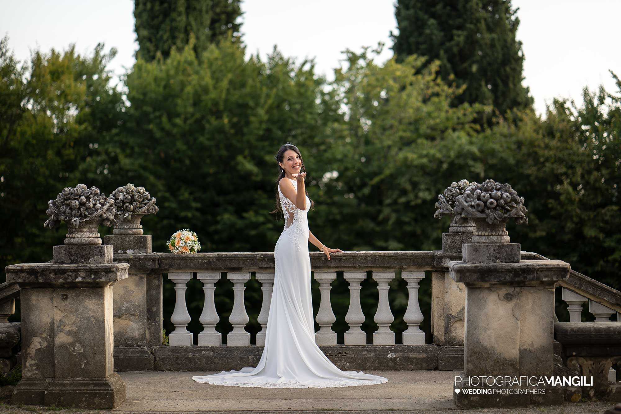 040 reportage foto matrimonio wedding ritratto sposi terrazza villa orsini colonna imbersago lecco 040 reportage foto matrimonio wedding ritratto sposi terrazza villa orsini colonna imbersago lecco