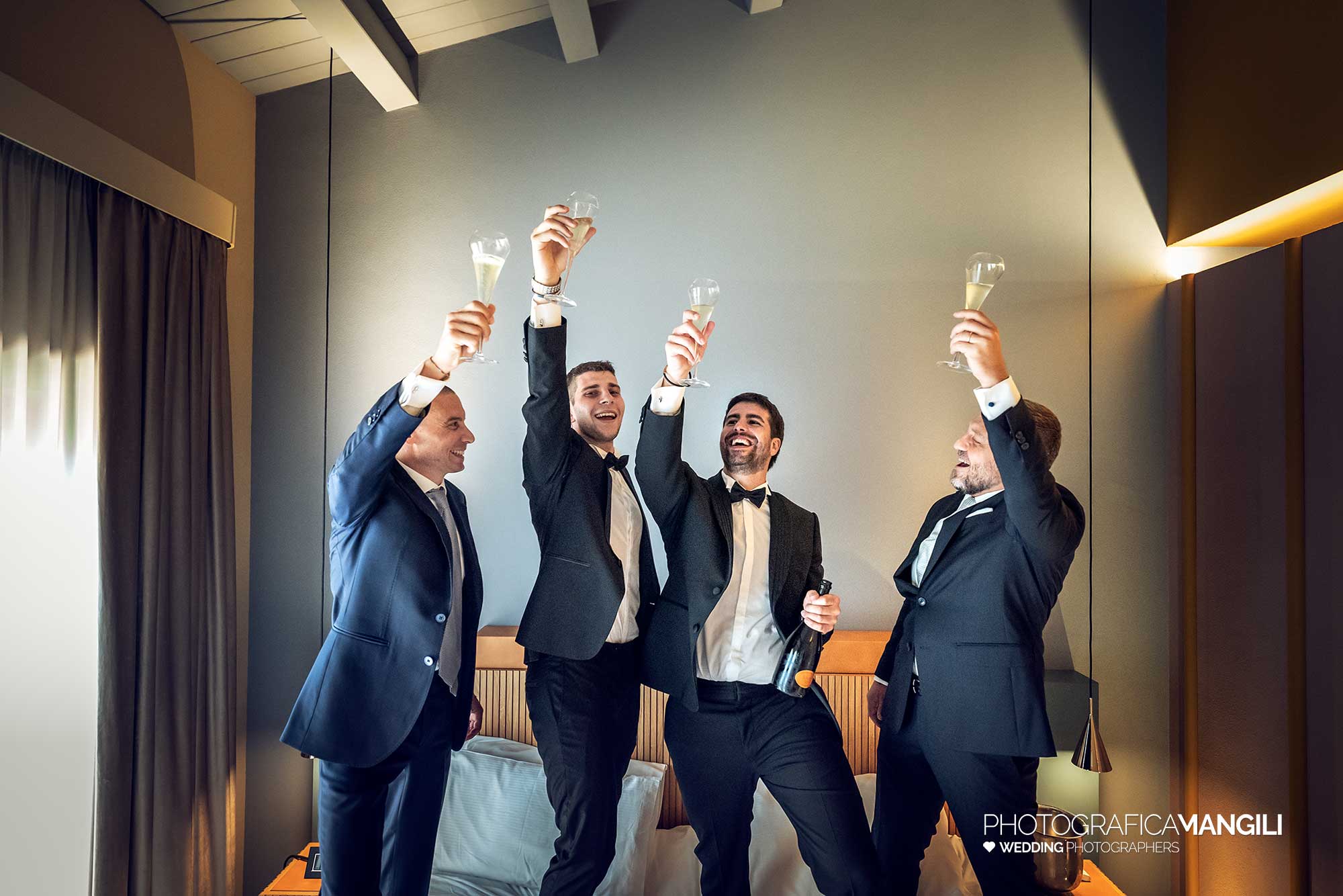 041 fotografo matrimonio reportage destination wedding italy amici sposo brindisi siracusa gran hotel minareto sicilia italia 041 fotografo matrimonio reportage destination wedding italy amici sposo brindisi siracusa gran hotel minareto sicilia italia