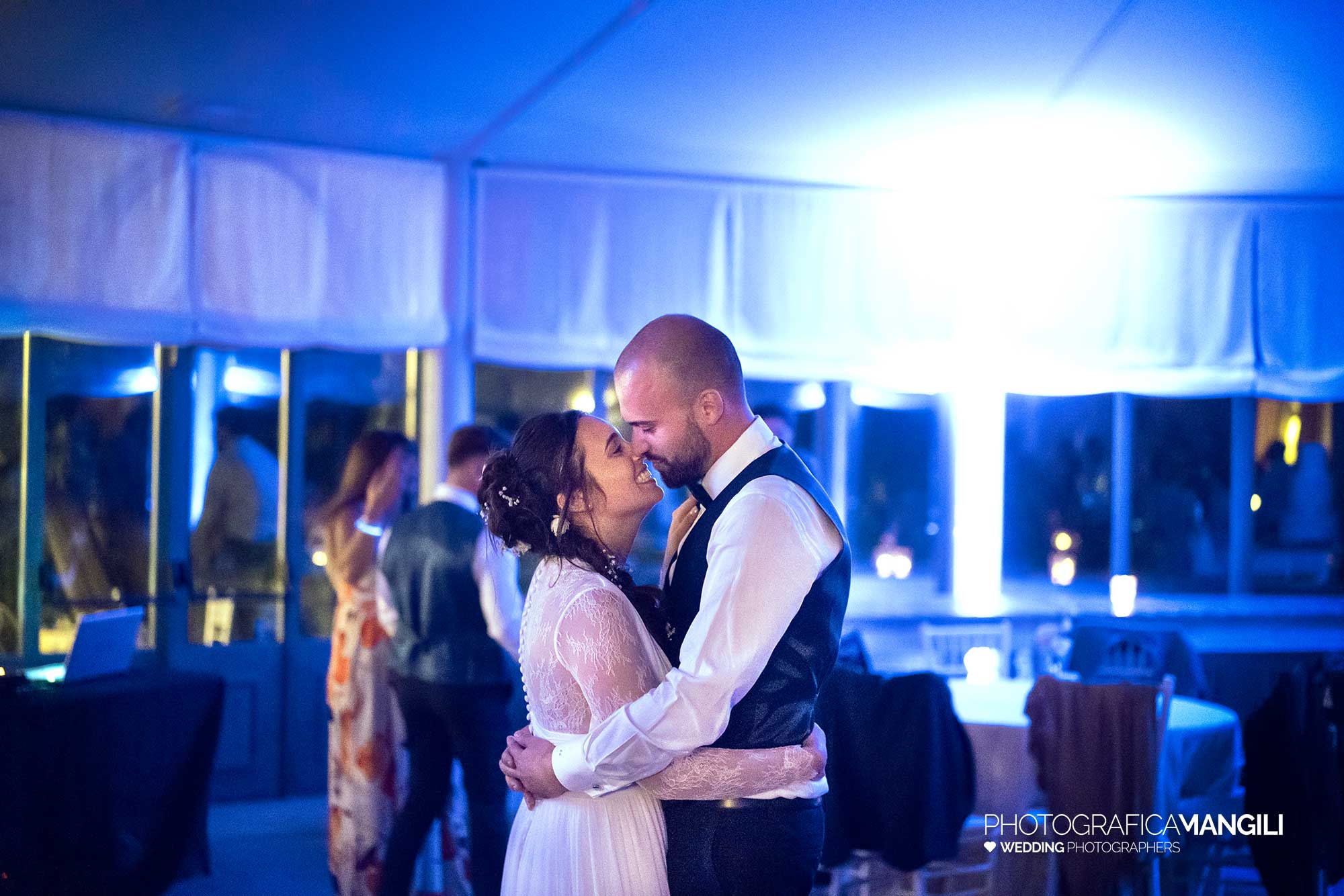 041 fotografo matrimonio reportage wedding sposi balli villa acquaroli carvico bergamo 041 fotografo matrimonio reportage wedding sposi balli villa acquaroli carvico bergamo