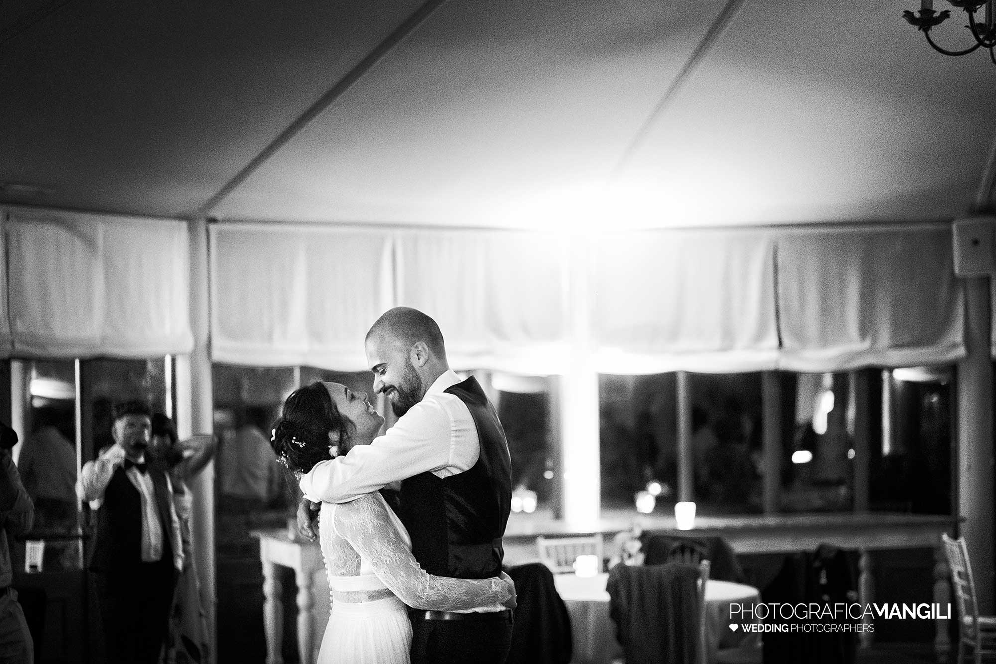 042 fotografo matrimonio reportage wedding sposi balli villa acquaroli carvico bergamo 042 fotografo matrimonio reportage wedding sposi balli villa acquaroli carvico bergamo