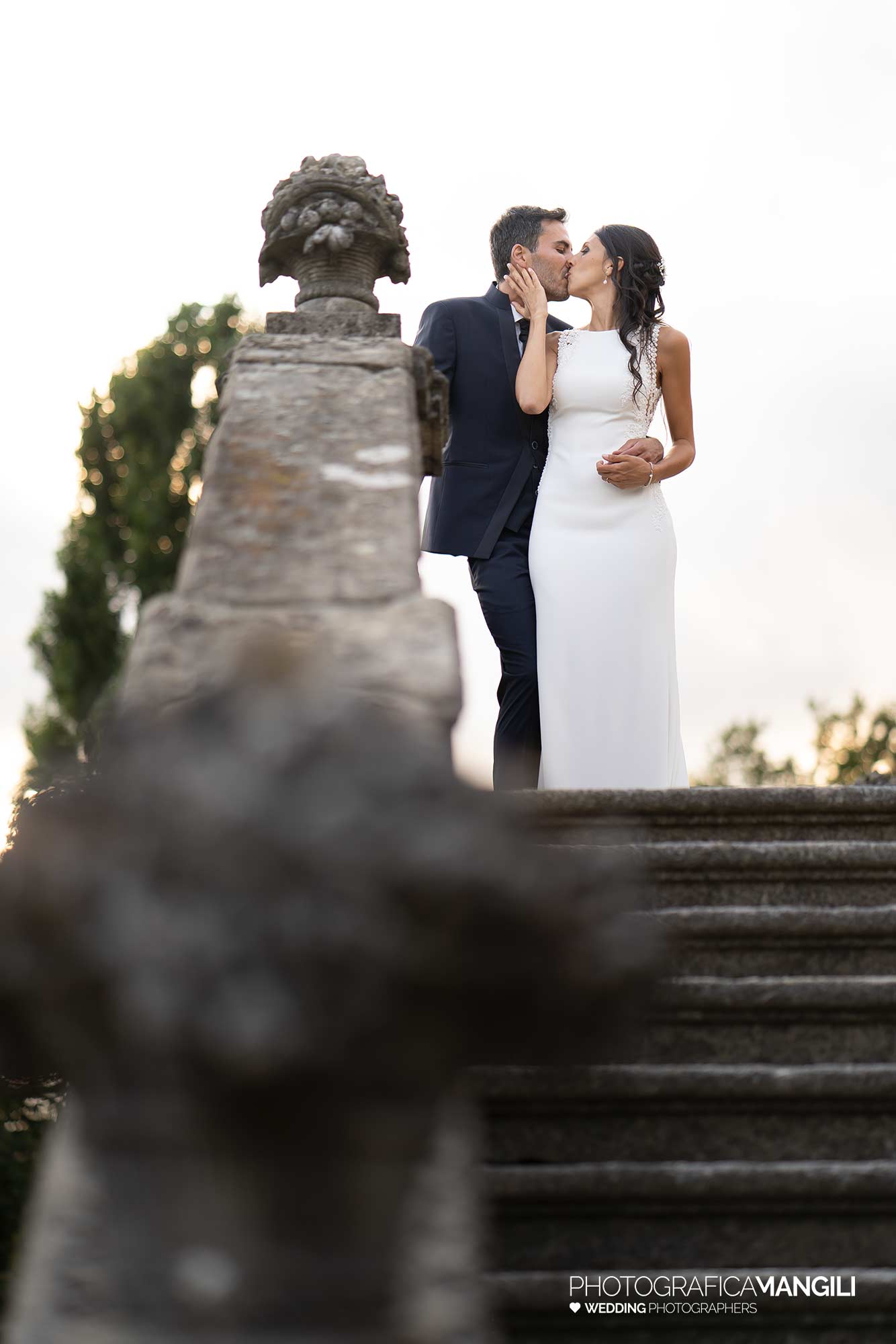 042 reportage foto matrimonio wedding ritratto sposi terrazza bacio villa orsini colonna imbersago lecco 042 reportage foto matrimonio wedding ritratto sposi terrazza bacio villa orsini colonna imbersago lecco