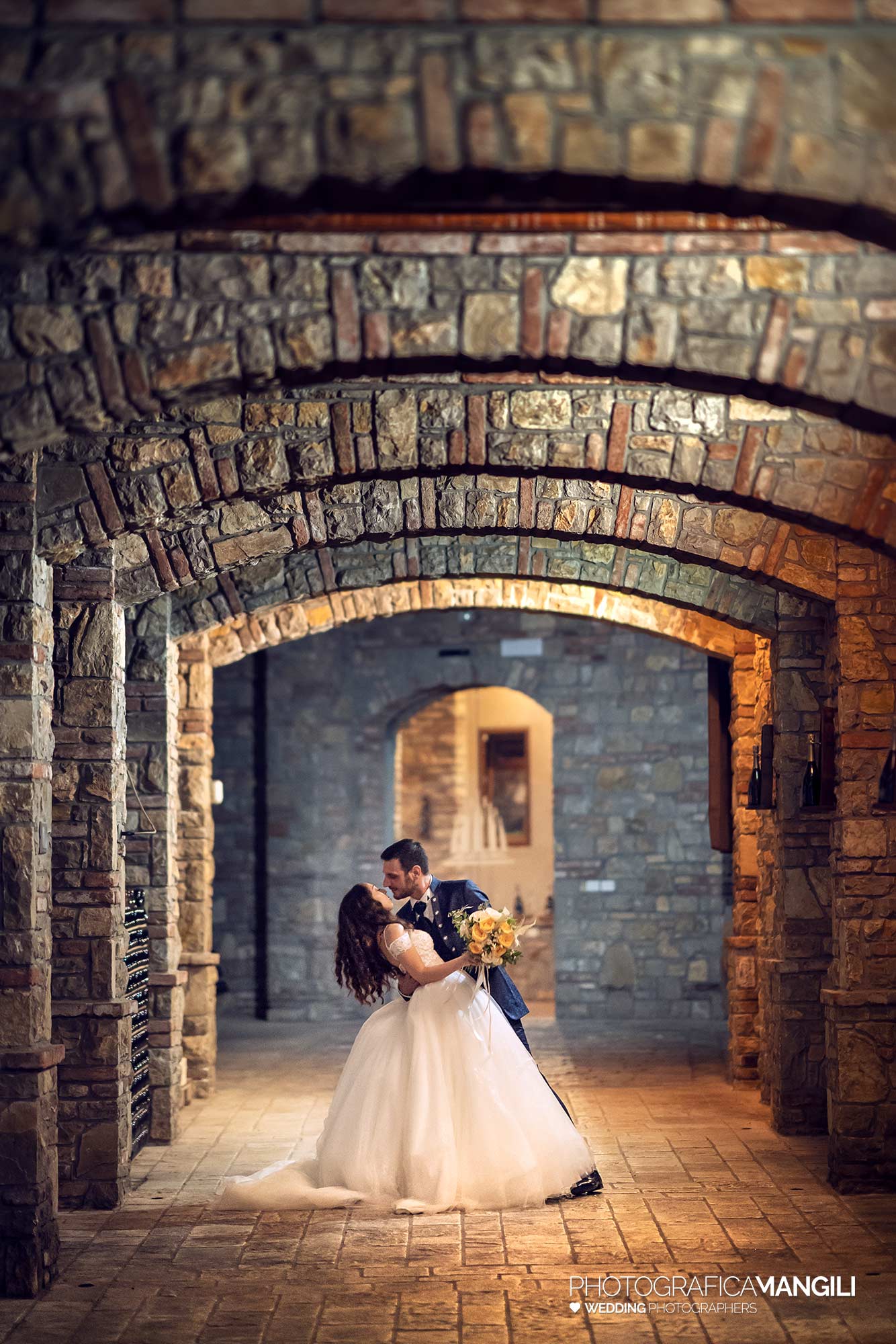 044 fotografo matrimonio reportage wedding sposi ritratto cantina vino villa mattioli lesmo monza brianza 044 fotografo matrimonio reportage wedding sposi ritratto cantina vino villa mattioli lesmo monza brianza