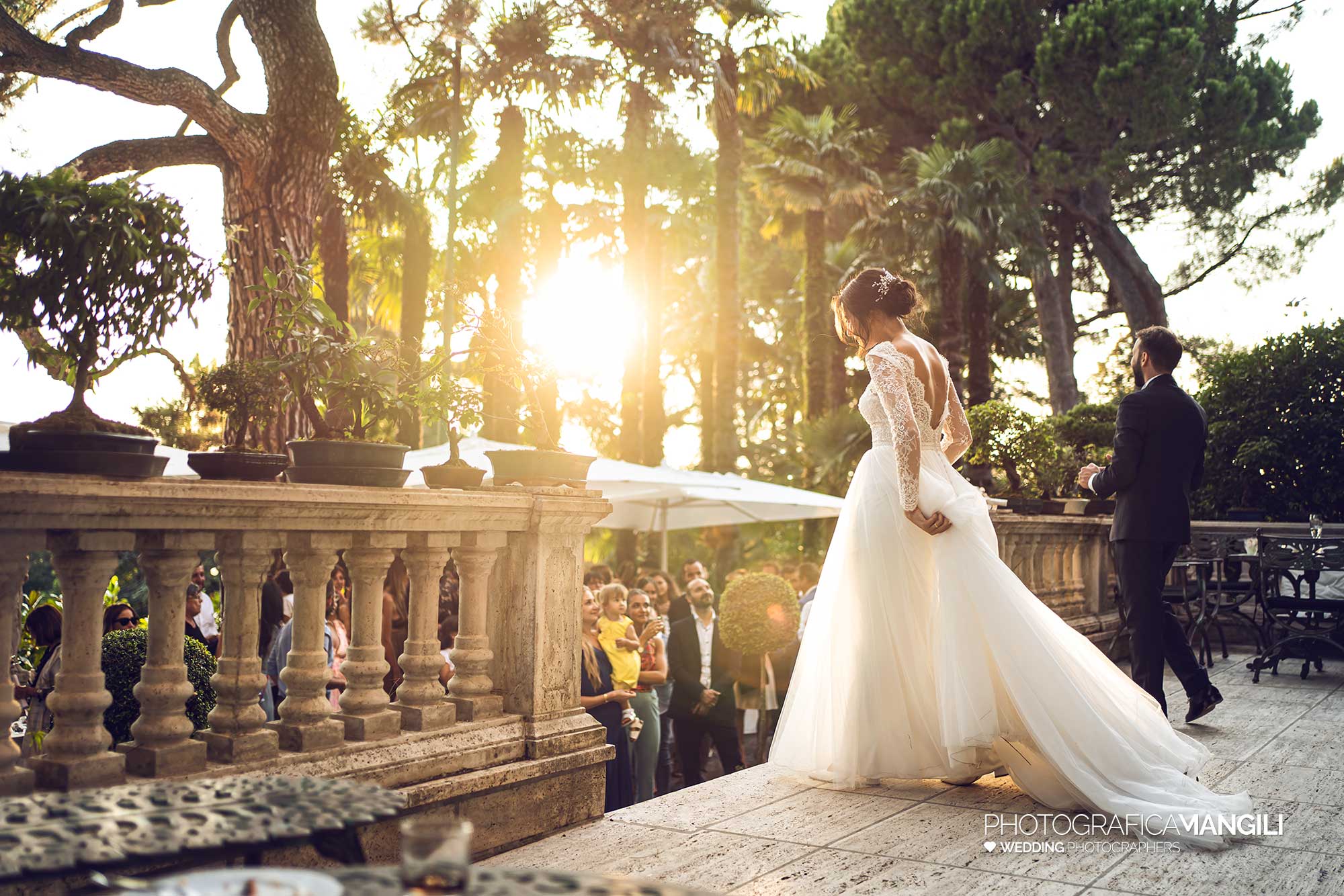 048 fotografo matrimonio reportage wedding ritratto sposi tramonto terrazza villa paradeisos carvico varese 048 fotografo matrimonio reportage wedding ritratto sposi tramonto terrazza villa paradeisos carvico varese