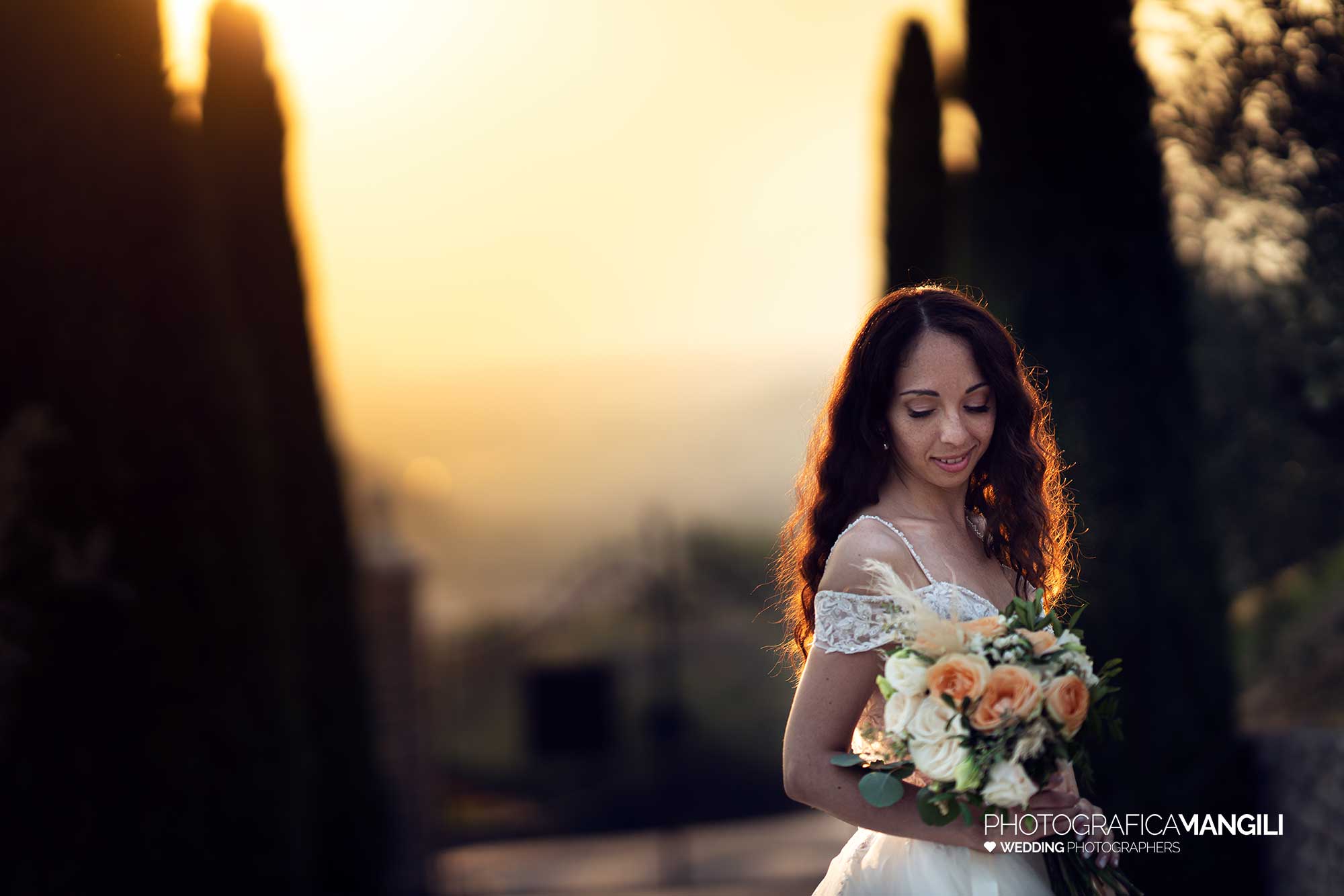 048 fotografo matrimonio reportage wedding sposa tramonto ritratto villa mattioli lesmo monza brianza 048 fotografo matrimonio reportage wedding sposa tramonto ritratto villa mattioli lesmo monza brianza