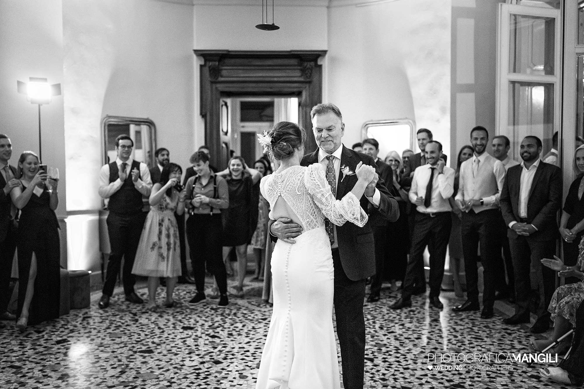 052 fotografo matrimonio reportage wedding ritratto sposi balli villa geno como 052 fotografo matrimonio reportage wedding ritratto sposi balli villa geno como