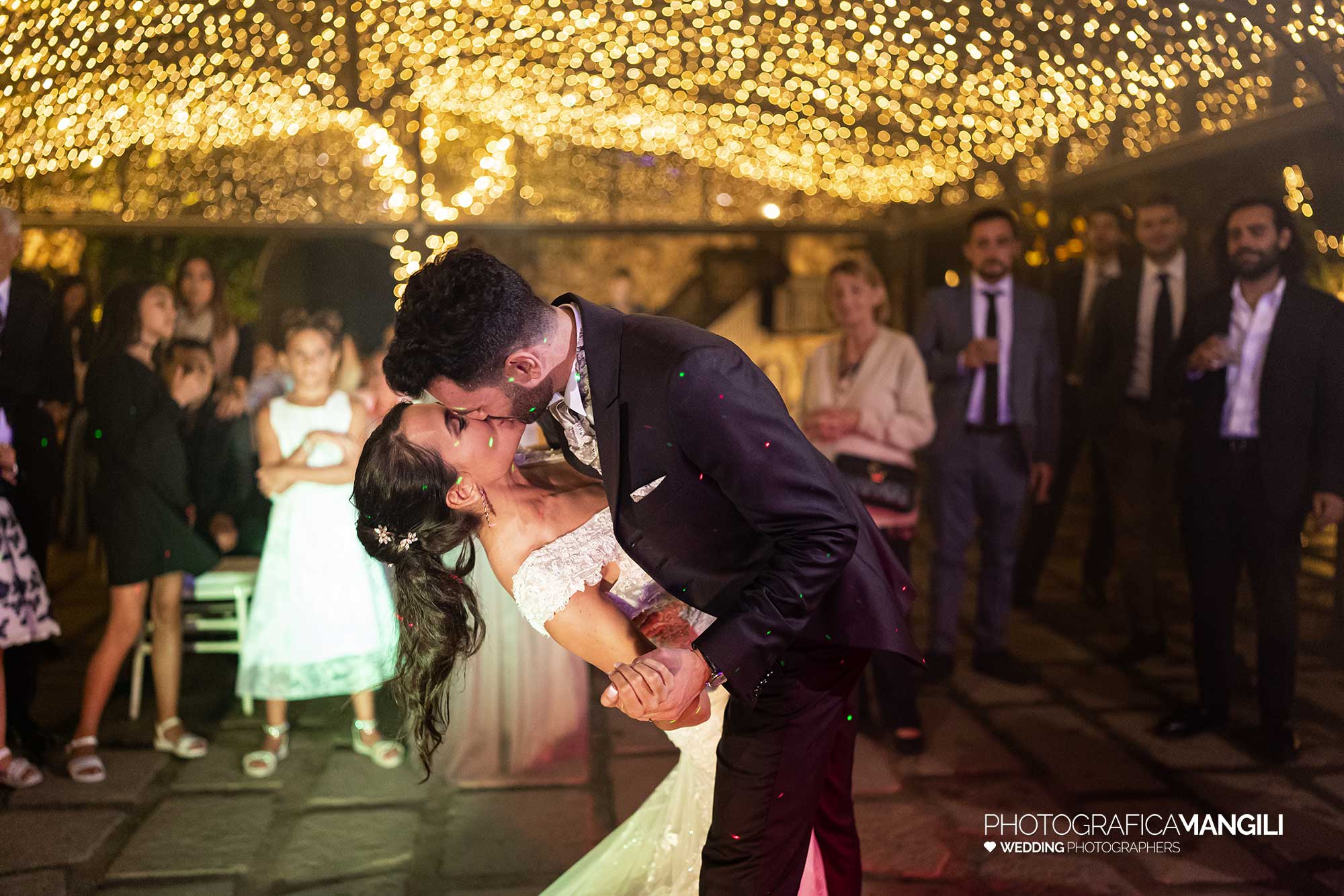 055 fotografo matrimonio reportage real wedding bacio ballo sposi danza castello rossino calolziocorte lago como lecco 055 fotografo matrimonio reportage real wedding bacio ballo sposi danza castello rossino calolziocorte lago como lecco