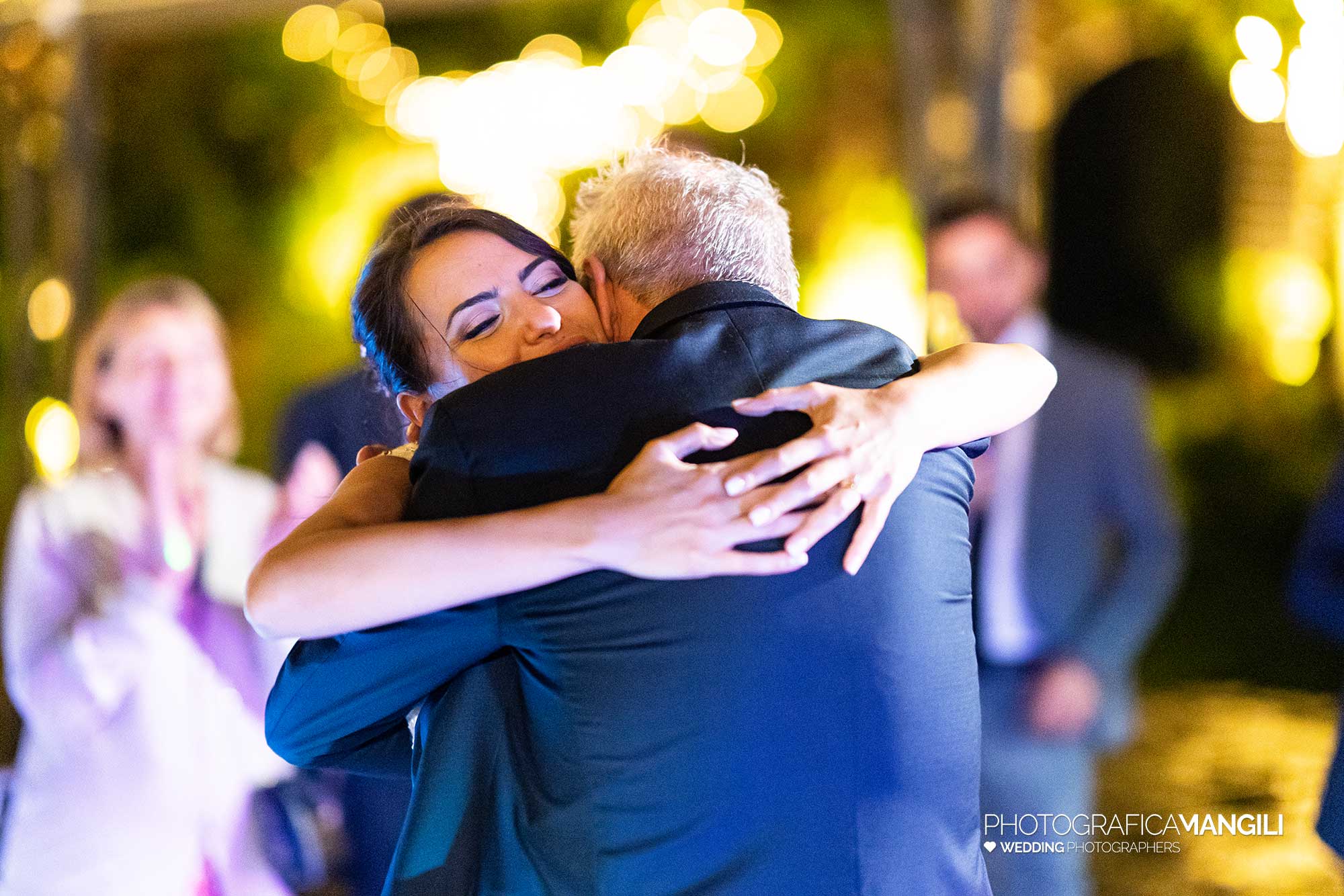 057 fotografo matrimonio reportage real wedding ballo sposa papà castello rossino calolziocorte lago como lecco 057 fotografo matrimonio reportage real wedding ballo sposa papà castello rossino calolziocorte lago como lecco