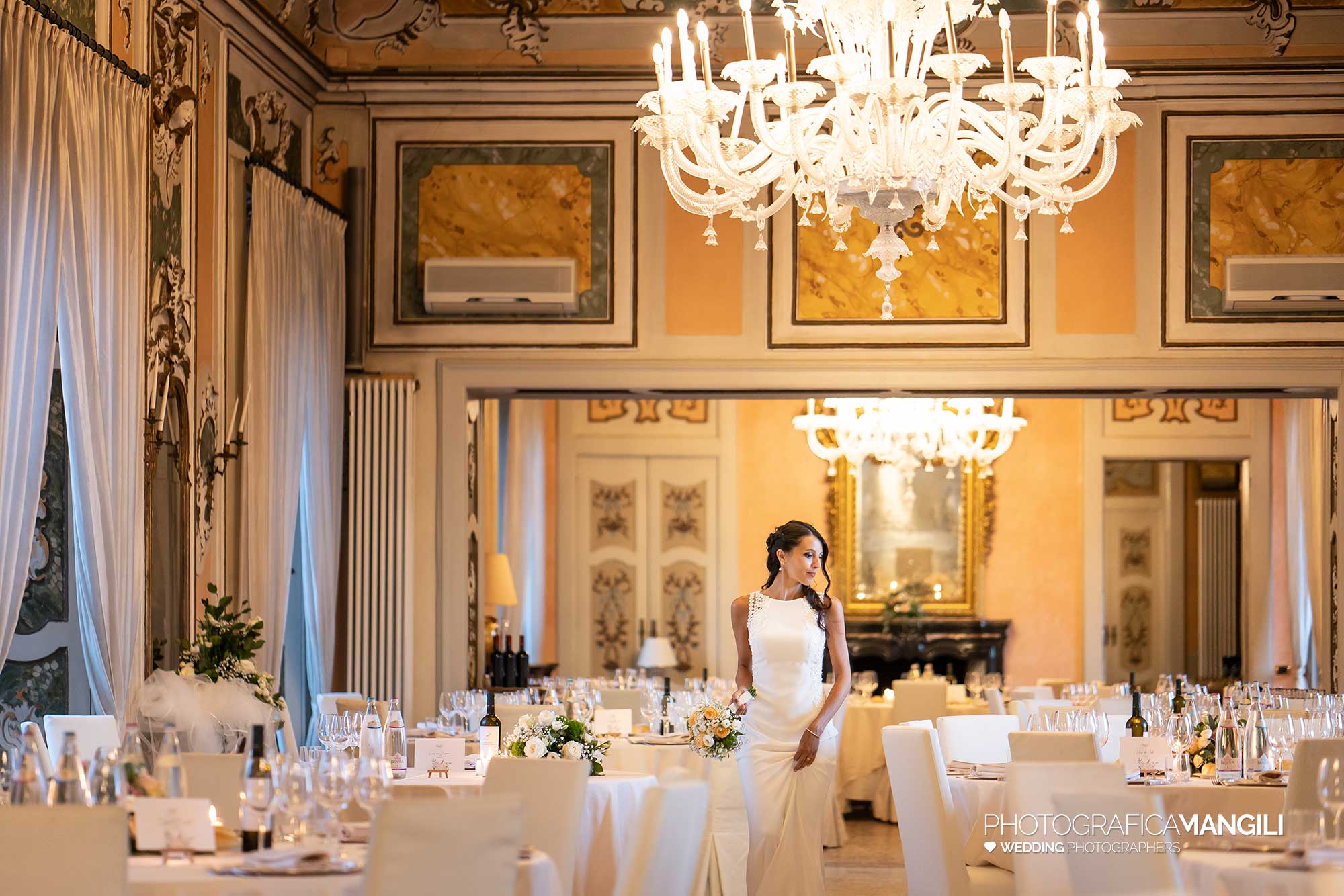 057 reportage foto matrimonio wedding ritratto sposi sala pranzo villa orsini colonna imbersago lecco 057 reportage foto matrimonio wedding ritratto sposi sala pranzo villa orsini colonna imbersago lecco