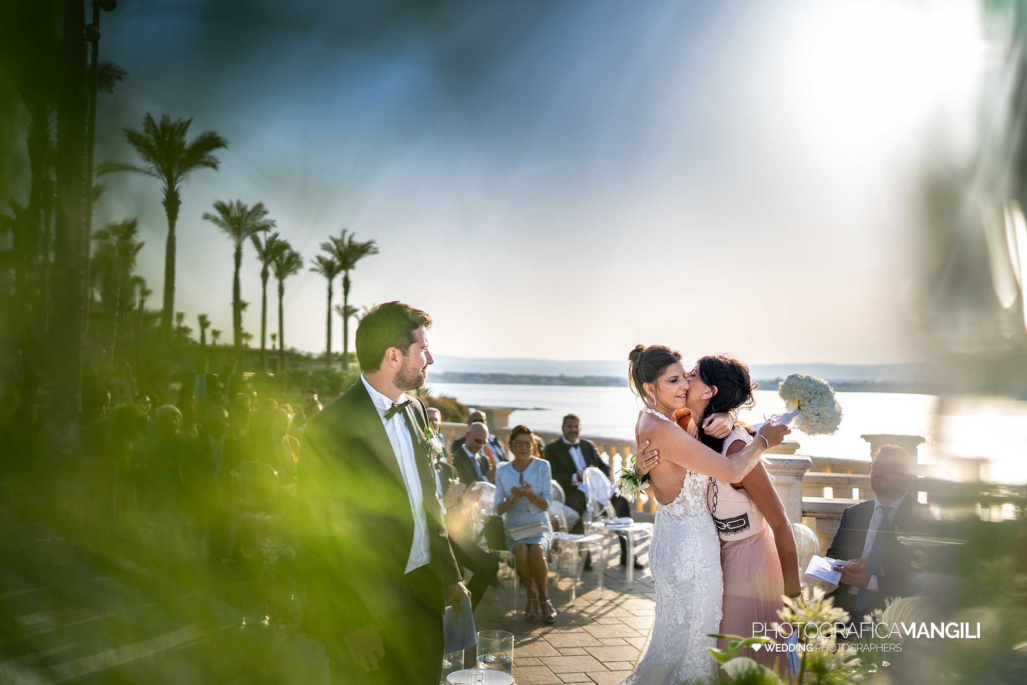 059b fotografo matrimonio reportage destination wedding italy sposi rito civile siracusa gran hotel minareto sicilia italia 059b fotografo matrimonio reportage destination wedding italy sposi rito civile siracusa gran hotel minareto sicilia italia