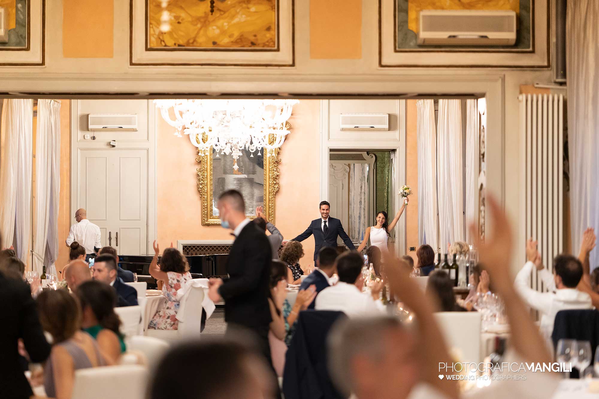 060 reportage foto matrimonio wedding ritratto sposi ingresso sala pranzo villa orsini colonna imbersago lecco 060 reportage foto matrimonio wedding ritratto sposi ingresso sala pranzo villa orsini colonna imbersago lecco