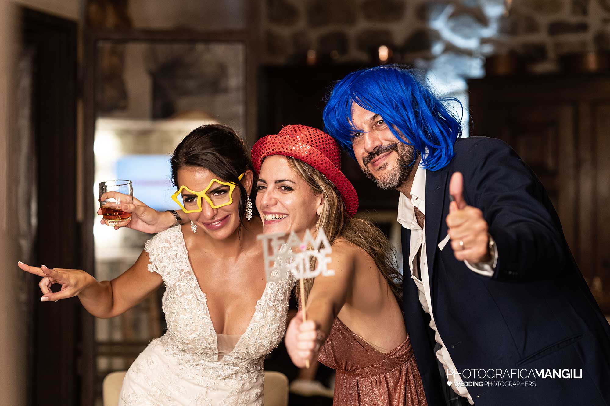 064 fotografo matrimonio reportage real wedding balli sposi festa amici danza castello rossino calolziocorte lago como lecco 064 fotografo matrimonio reportage real wedding balli sposi festa amici danza castello rossino calolziocorte lago como lecco