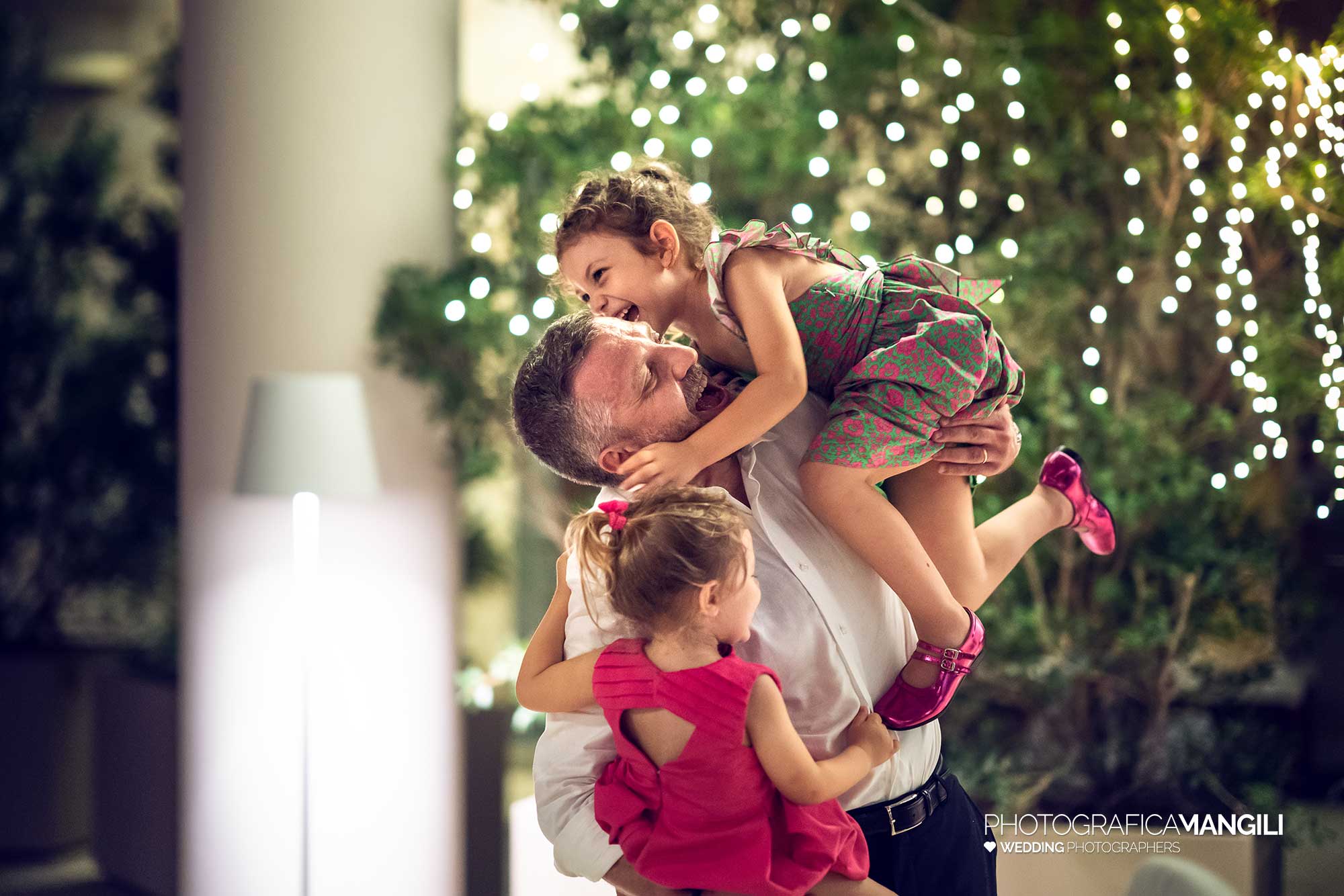 089b fotografo matrimonio reportage destination wedding italy amici fetsa spiaggia siracusa gran hotel minareto sicilia italia 089b fotografo matrimonio reportage destination wedding italy amici fetsa spiaggia siracusa gran hotel minareto sicilia italia