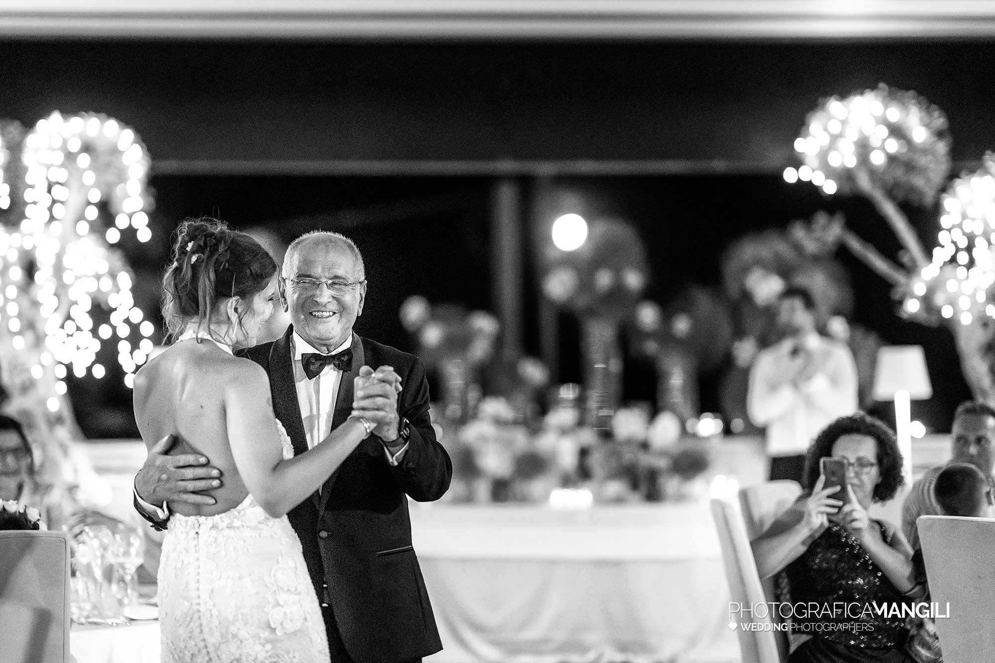 090 fotografo matrimonio reportage destination wedding italy sposi balli festa siracusa gran hotel minareto sicilia italia 090 fotografo matrimonio reportage destination wedding italy sposi balli festa siracusa gran hotel minareto sicilia italia