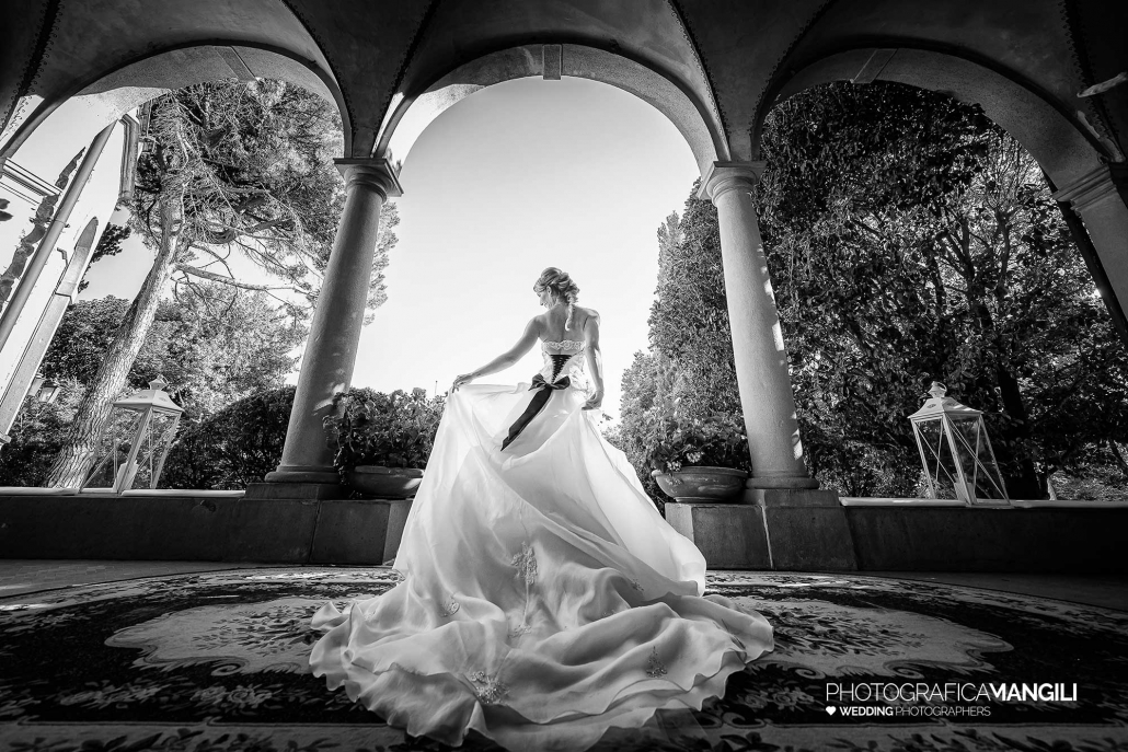 000 reportage foto matrimonio wedding ritratto sposa abito bianco nero villa martinelli mapello bergamo