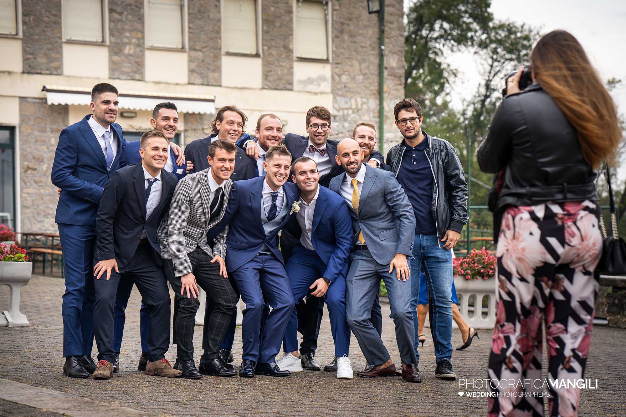 010 fotografo matrimonio wedding reportage amici sposo pradalunga bergamo 010 fotografo matrimonio wedding reportage amici sposo pradalunga bergamo