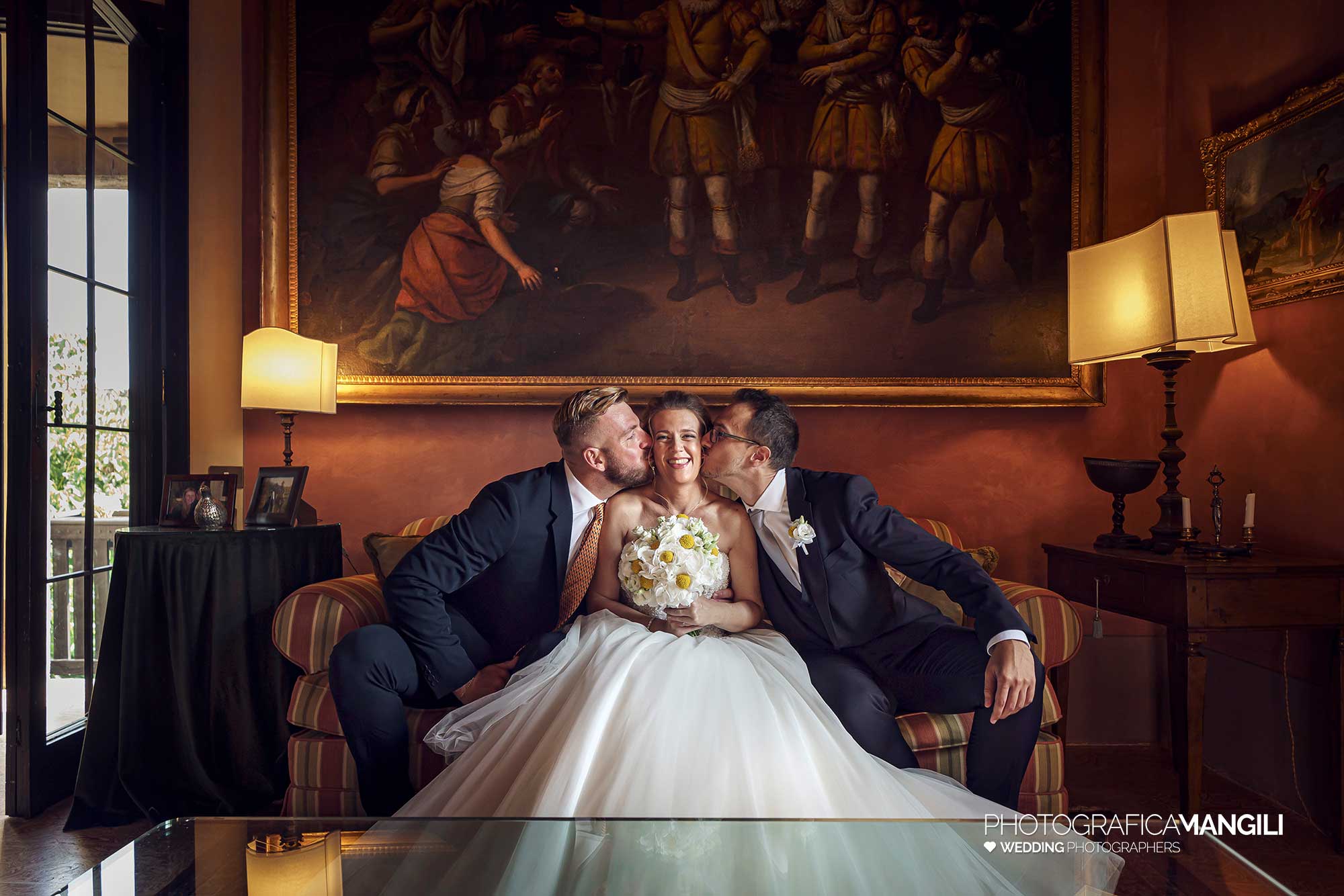 011 fotografo matrimonio reportage wedding sposa preparativi vestizione castello rossino calolziocorte lecco lago como 011 fotografo matrimonio reportage wedding sposa preparativi vestizione castello rossino calolziocorte lecco lago como