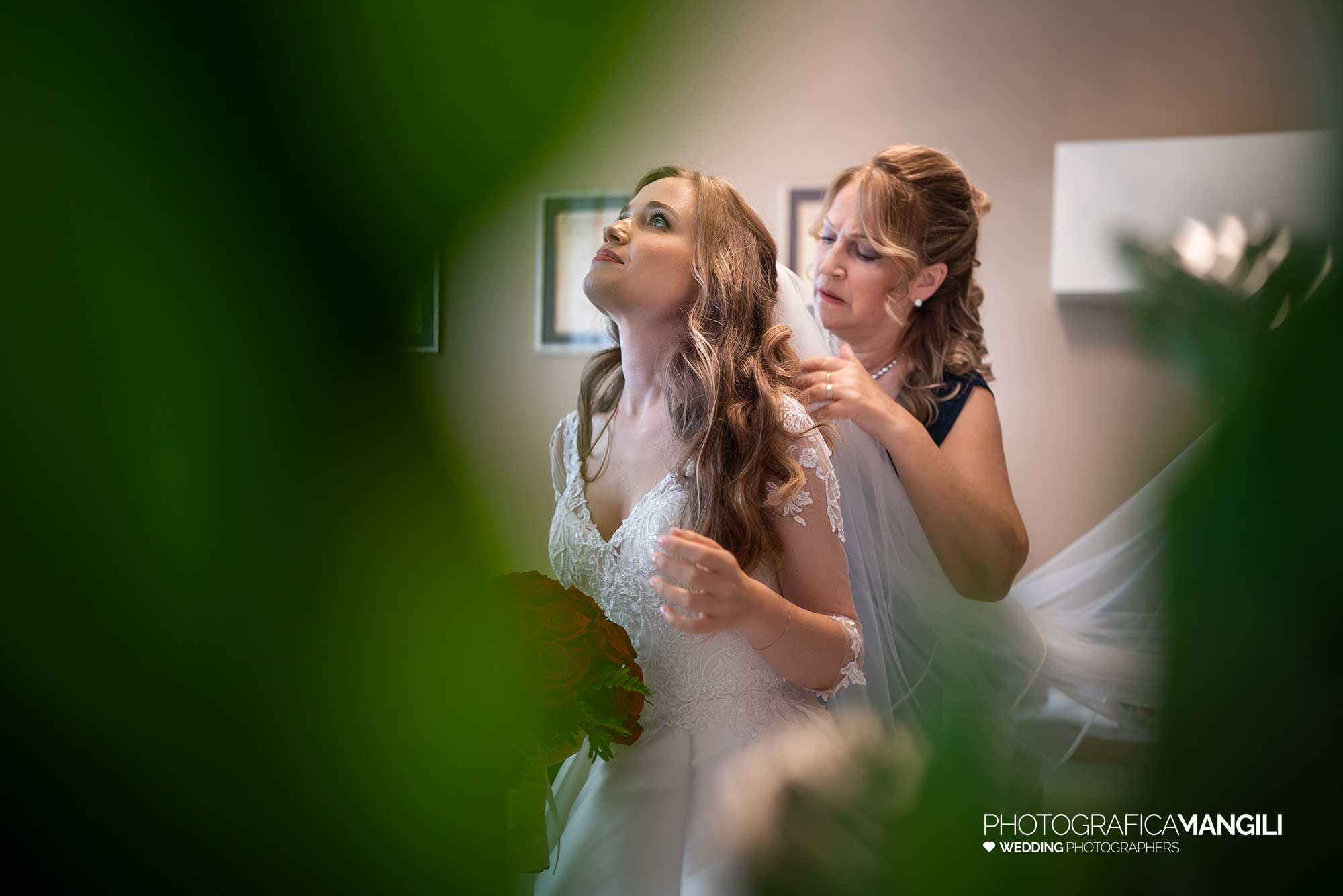 015 fotografo matrimonio reportage wedding preparazione sposa con mamma milano 015 fotografo matrimonio reportage wedding preparazione sposa con mamma milano