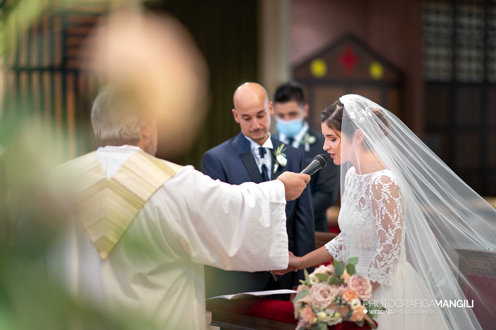 016 fotografo matrimonio reportage wedding cerimonia religiosa chiesa sposi lissone milano 1 016 fotografo matrimonio reportage wedding cerimonia religiosa chiesa sposi lissone milano 1