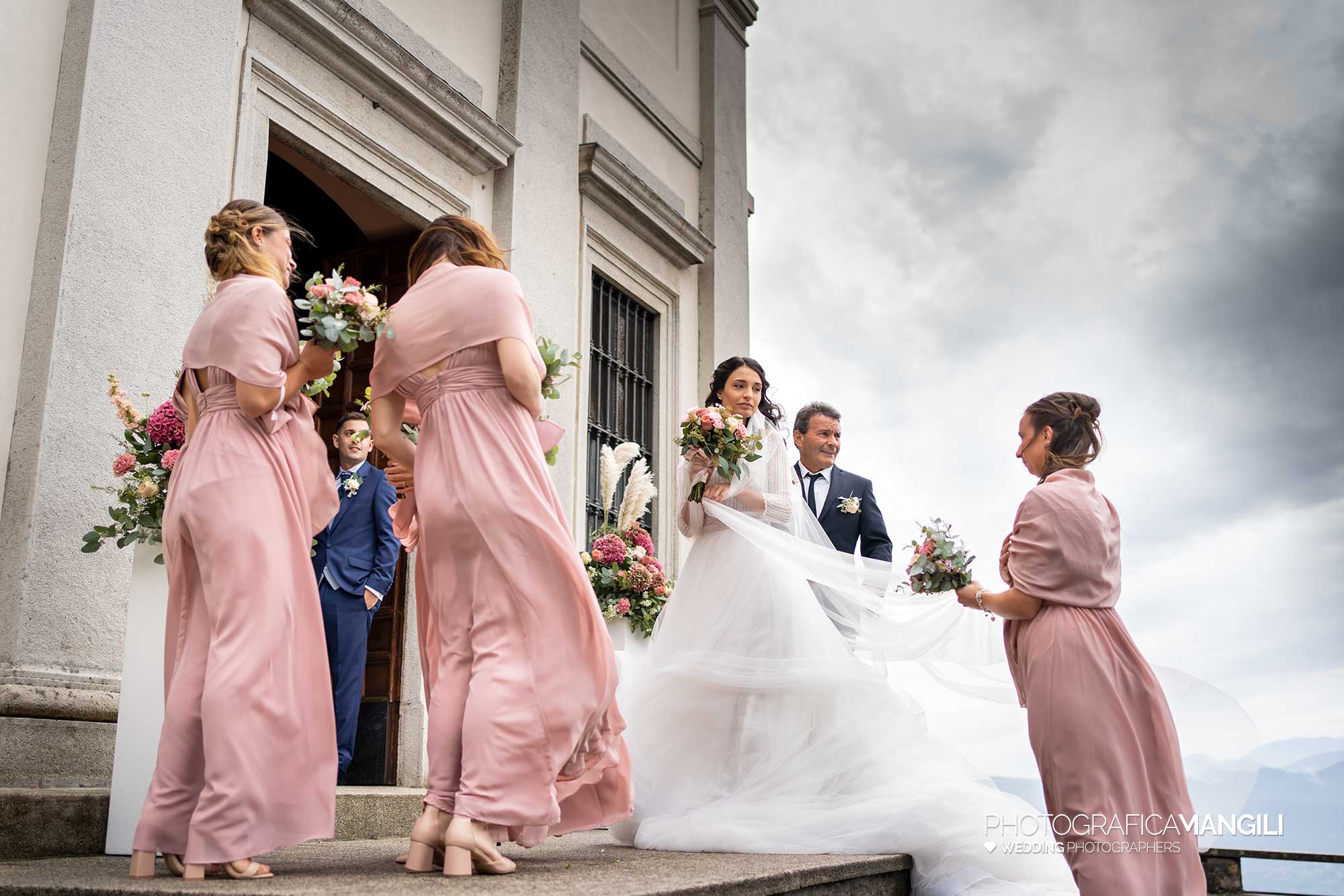 016 fotografo matrimonio wedding reportage ingresso sposa chiesa pradalunga bergamo 016 fotografo matrimonio wedding reportage ingresso sposa chiesa pradalunga bergamo