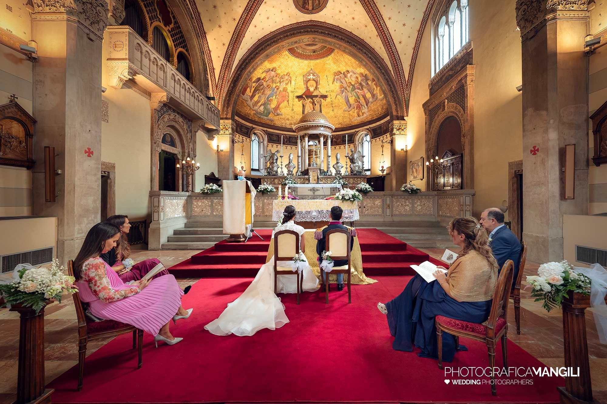 017 fotografo matrimonio reportage real wedding rito religioso chiesa testimoni milano 017 fotografo matrimonio reportage real wedding rito religioso chiesa testimoni milano