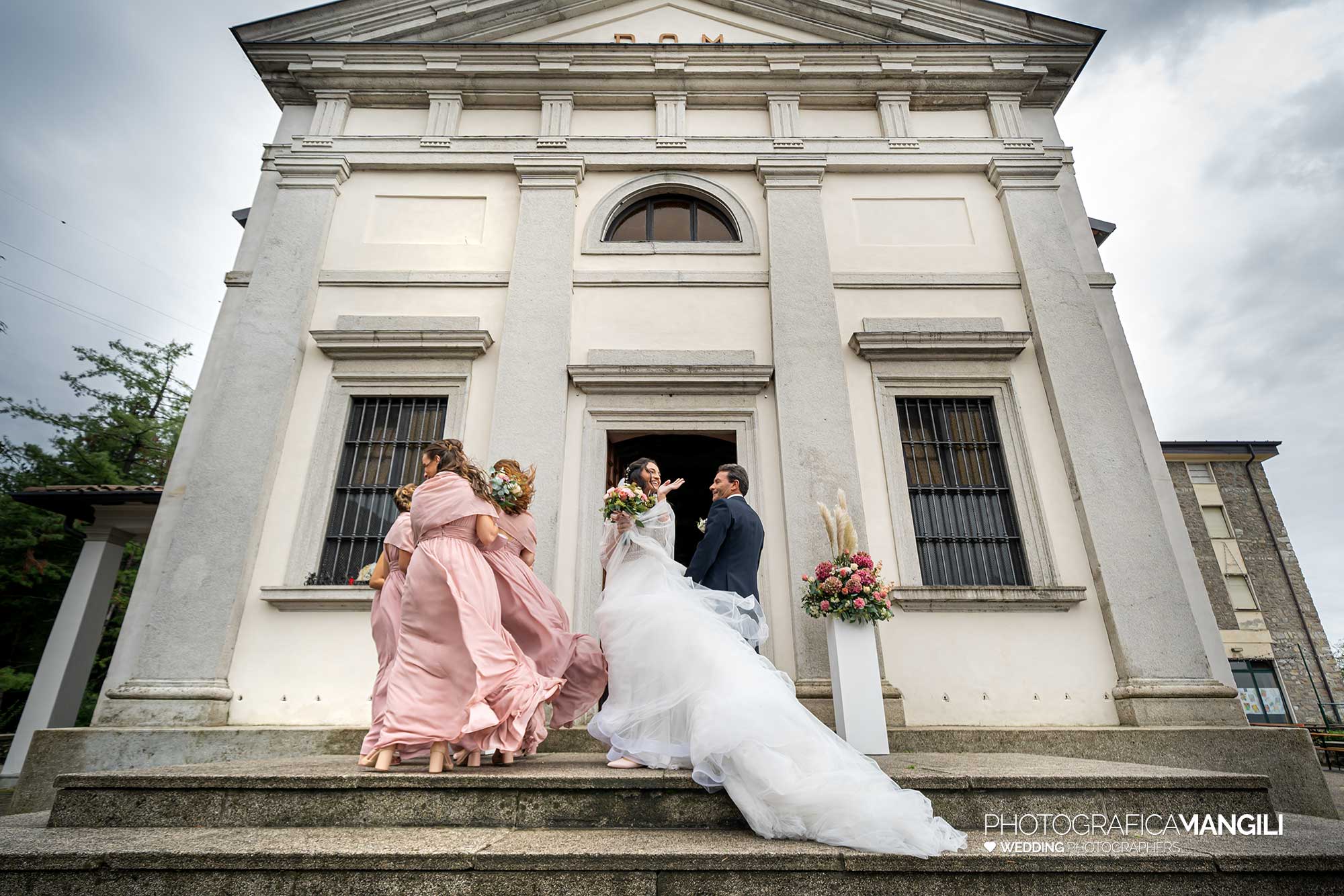 017 fotografo matrimonio wedding reportage ingresso sposa chiesa pradalunga bergamo 017 fotografo matrimonio wedding reportage ingresso sposa chiesa pradalunga bergamo