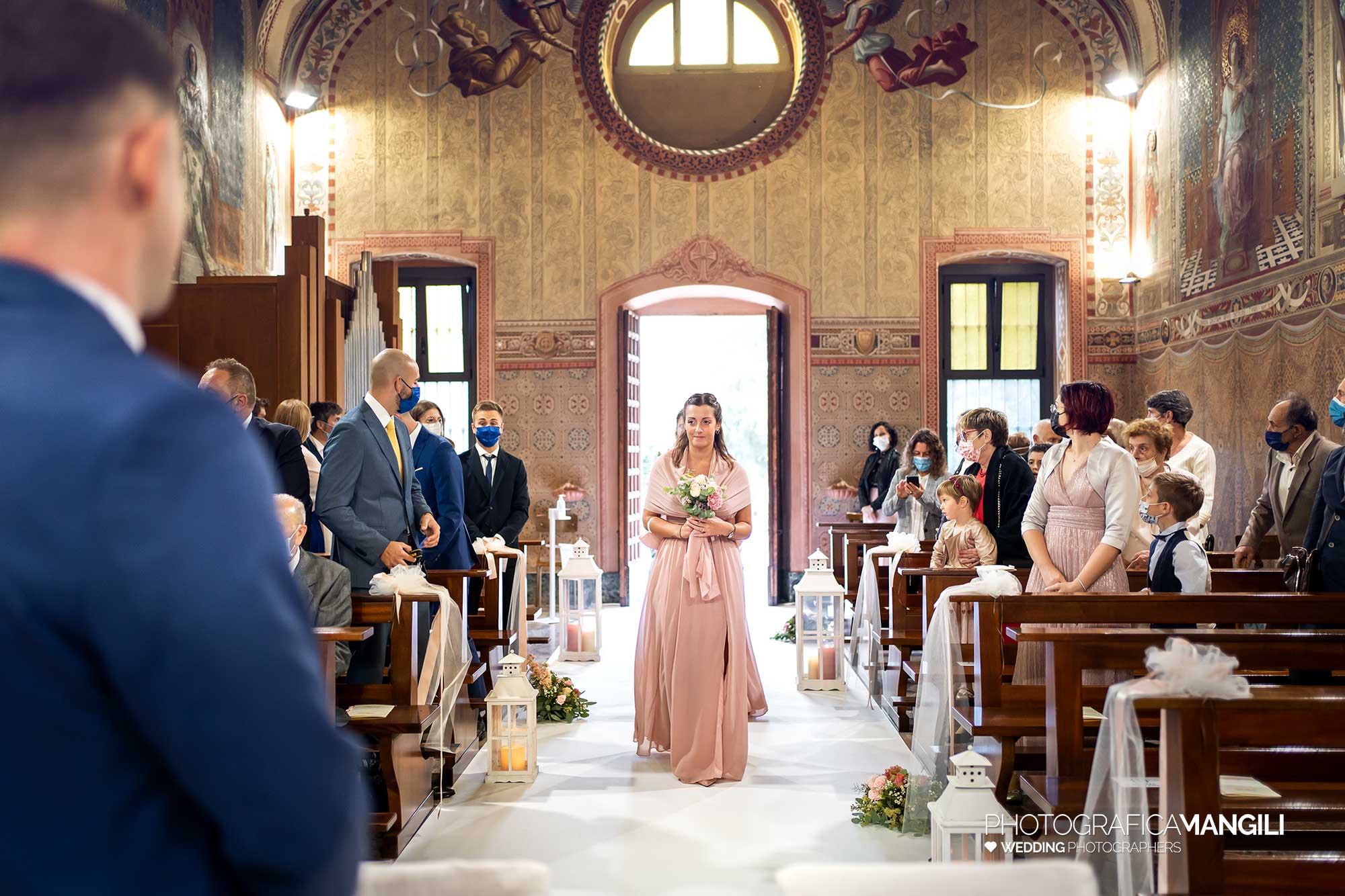 019 fotografo matrimonio wedding reportage ingresso chiesa damigelle pradalunga bergamo 019 fotografo matrimonio wedding reportage ingresso chiesa damigelle pradalunga bergamo