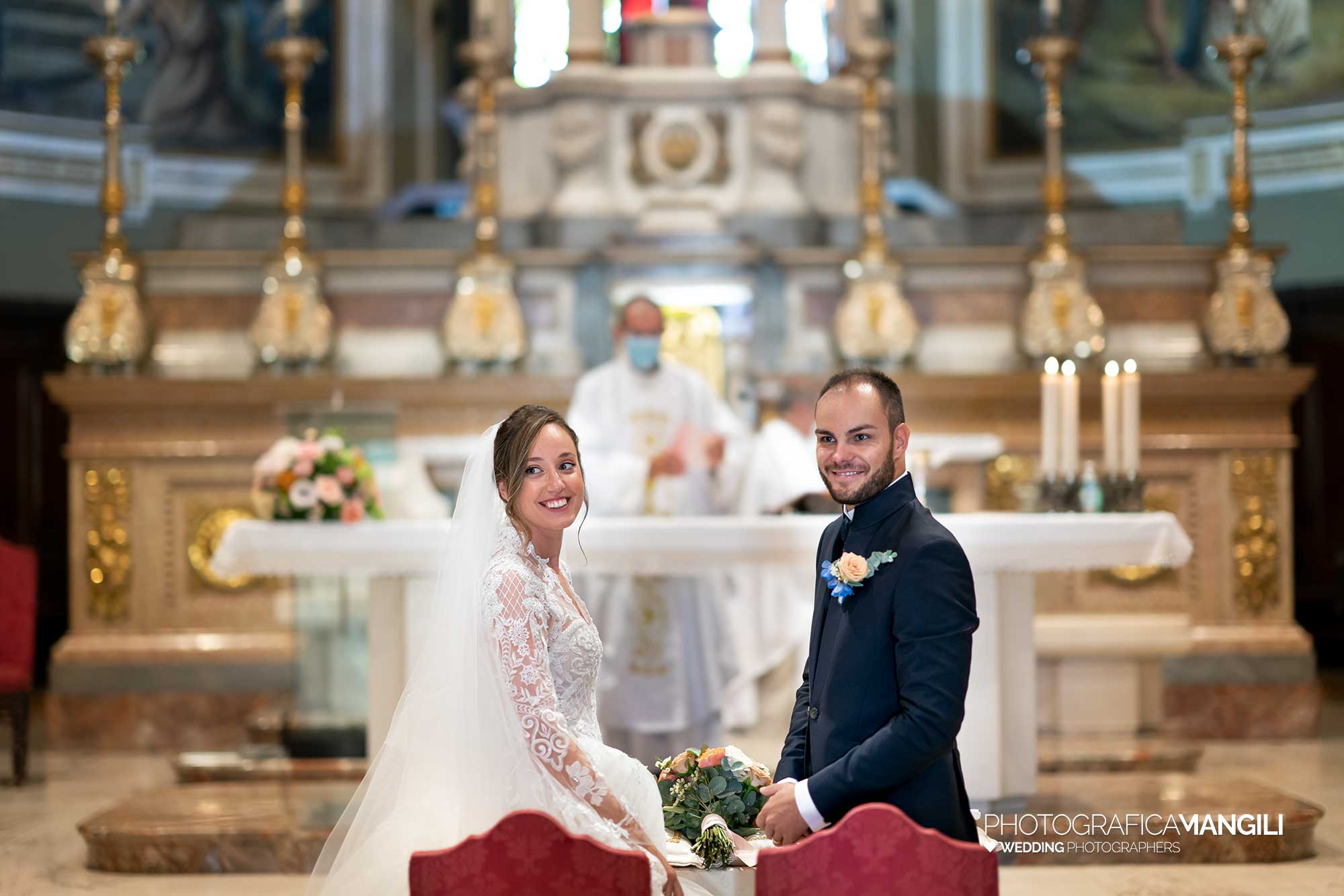020 fotografo matrimonio reportage wedding sposi cerimonia religiosa chiesa rho milano 020 fotografo matrimonio reportage wedding sposi cerimonia religiosa chiesa rho milano