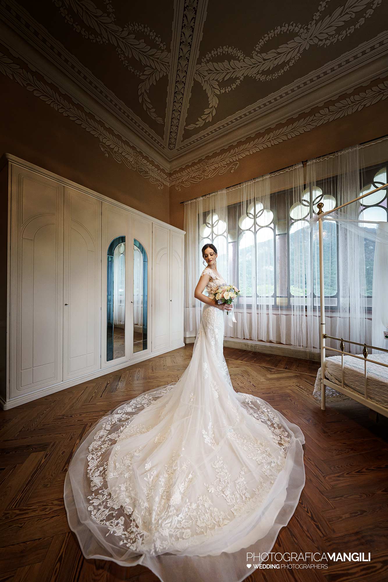 021 fotografo matrimonio reportage wedding preparazione abito sposa villa ex magni rizzoli canzo como 021 fotografo matrimonio reportage wedding preparazione abito sposa villa ex magni rizzoli canzo como