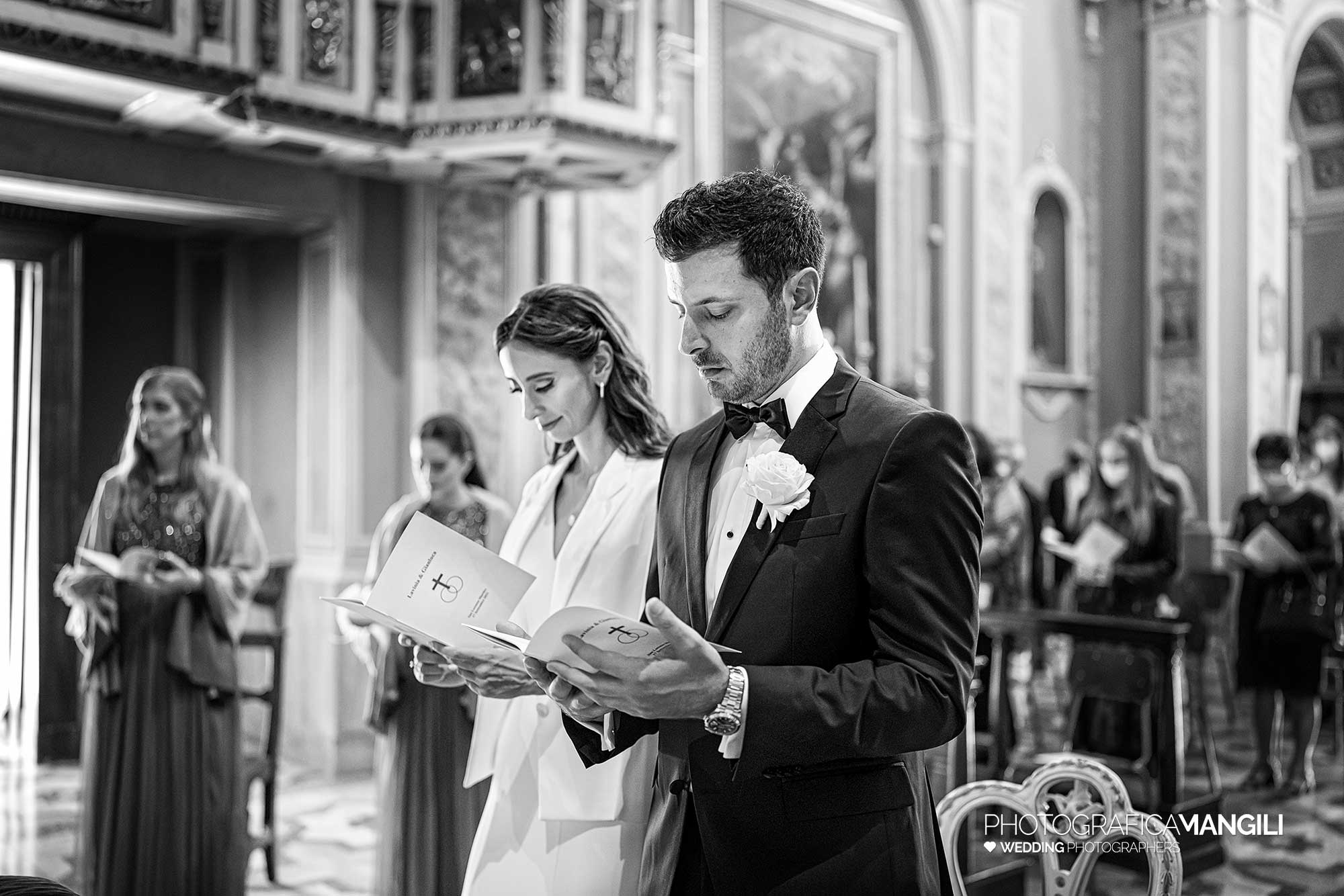 021 fotografo matrimonio reportage wedding rito religioso chiesa castello rossino calolziocorte lecco lago como 021 fotografo matrimonio reportage wedding rito religioso chiesa castello rossino calolziocorte lecco lago como