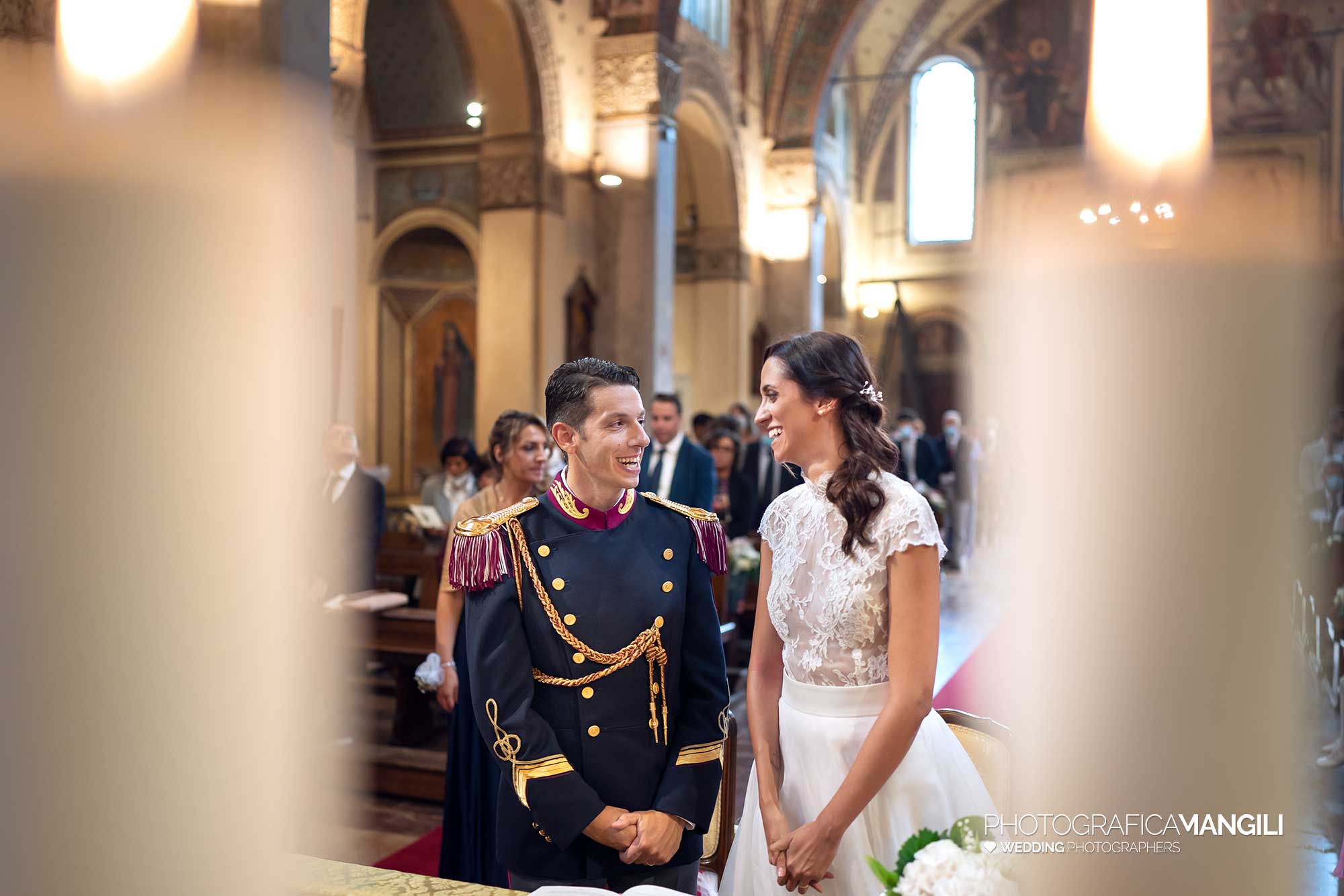 022 fotografo matrimonio reportage real wedding rito religioso chiesa sposi sorriso milano 022 fotografo matrimonio reportage real wedding rito religioso chiesa sposi sorriso milano