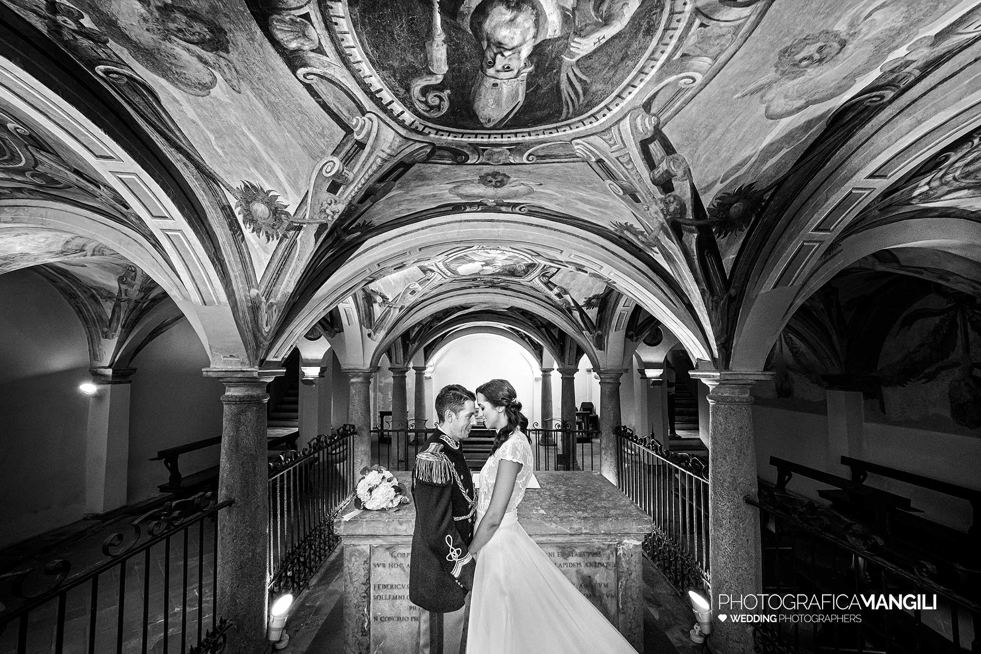 025 fotografo matrimonio reportage real wedding rito religioso chiesaritratto sposi milano 025 fotografo matrimonio reportage real wedding rito religioso chiesaritratto sposi milano